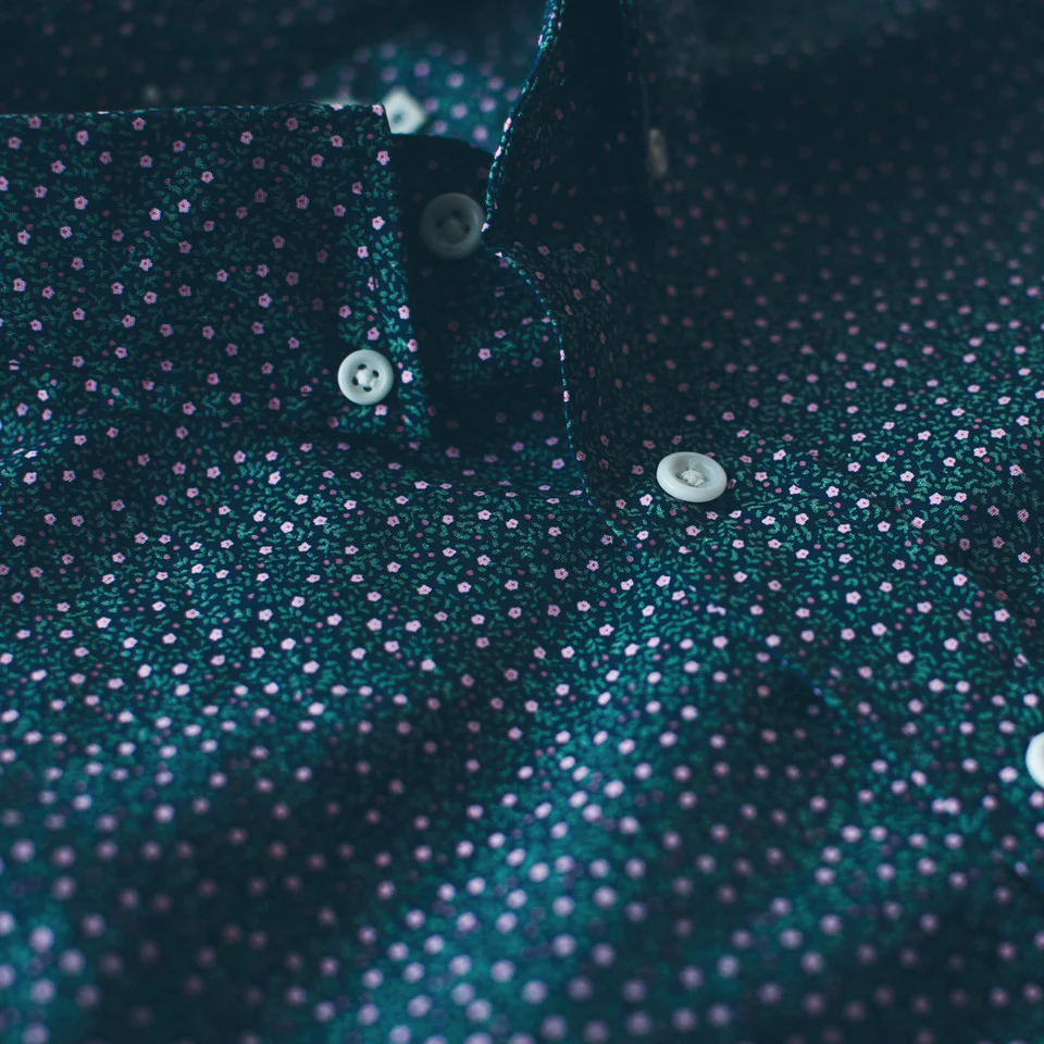 The Short Sleeve Jack in Navy Mini Floral - Image 2