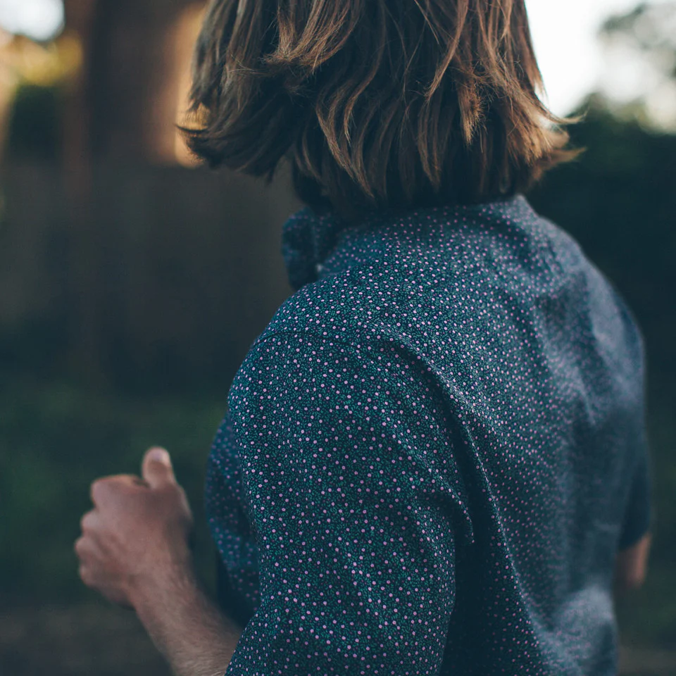 The Short Sleeve Jack in Navy Mini Floral - Image 7