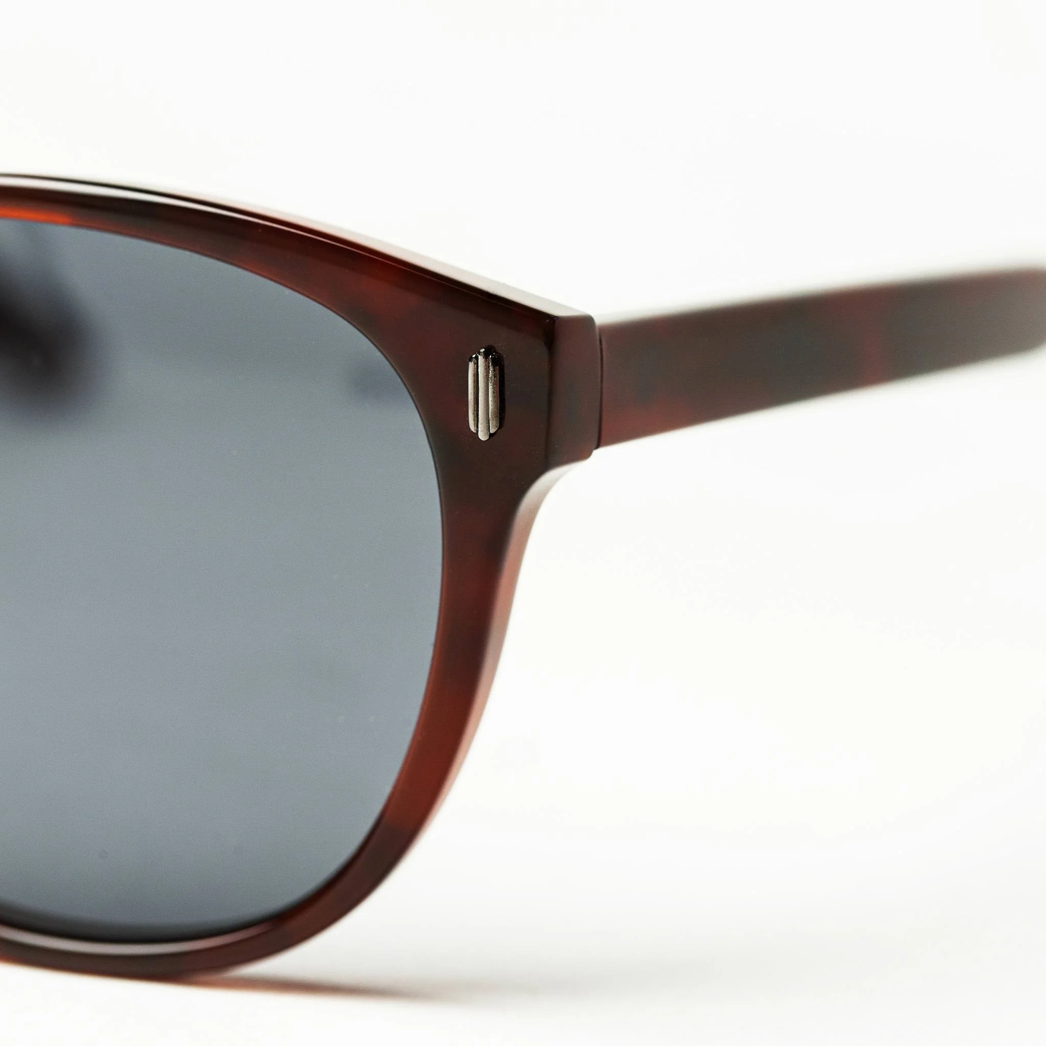 The Nelson in Vintage Tortoise - Image 7