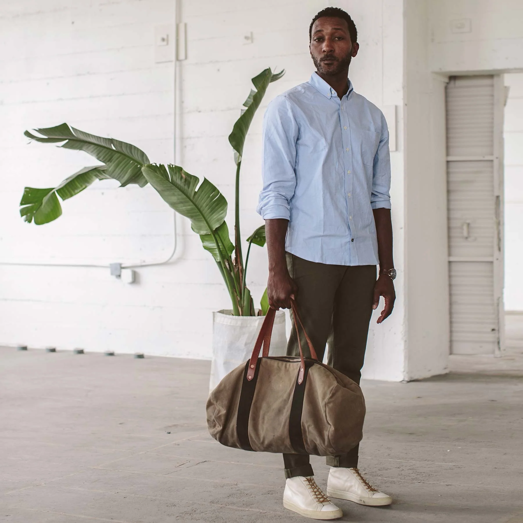 The Slim Chino in Olive - Image 5