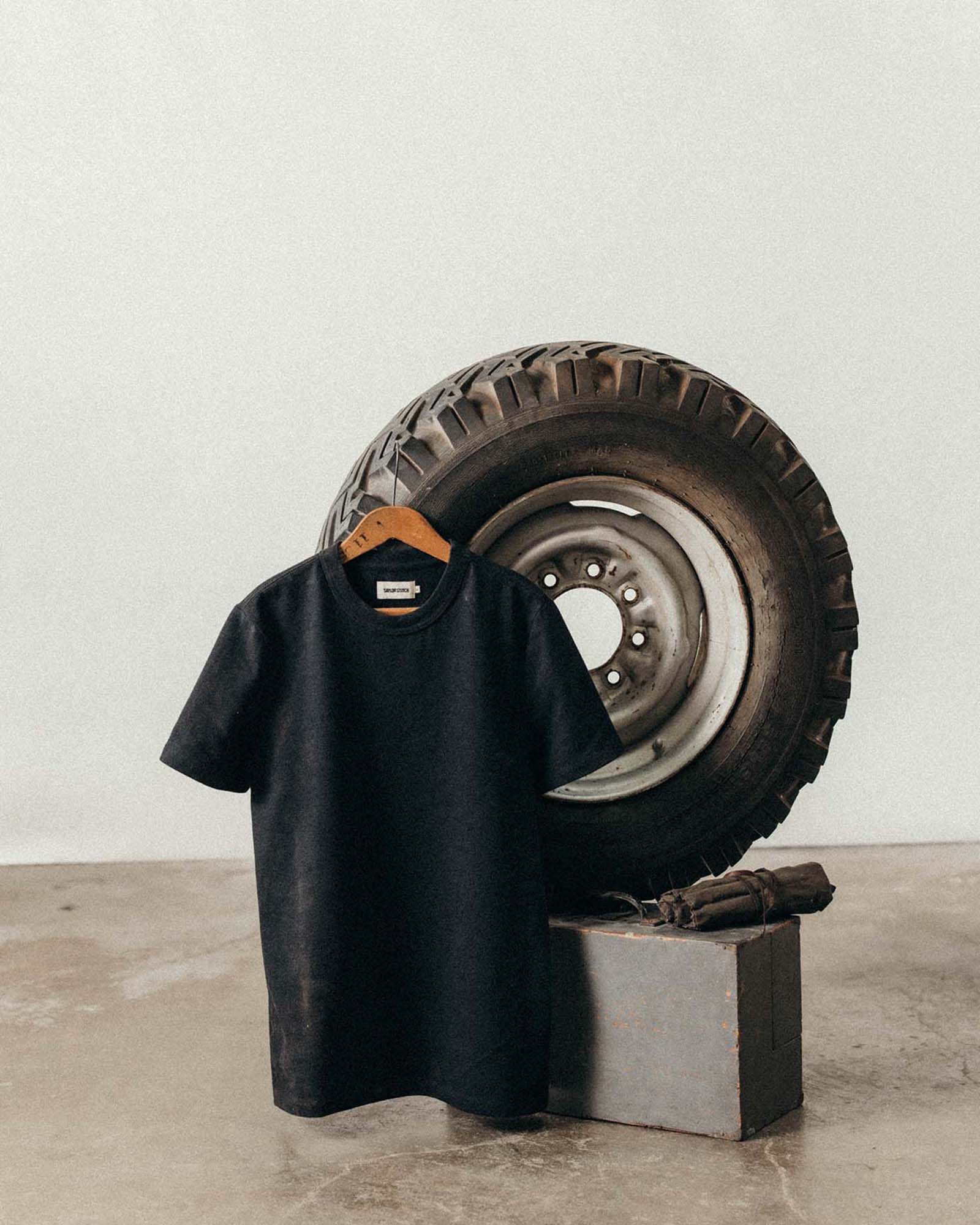 The Organic Cotton Shop Tee in Coal Twist - Image 4
