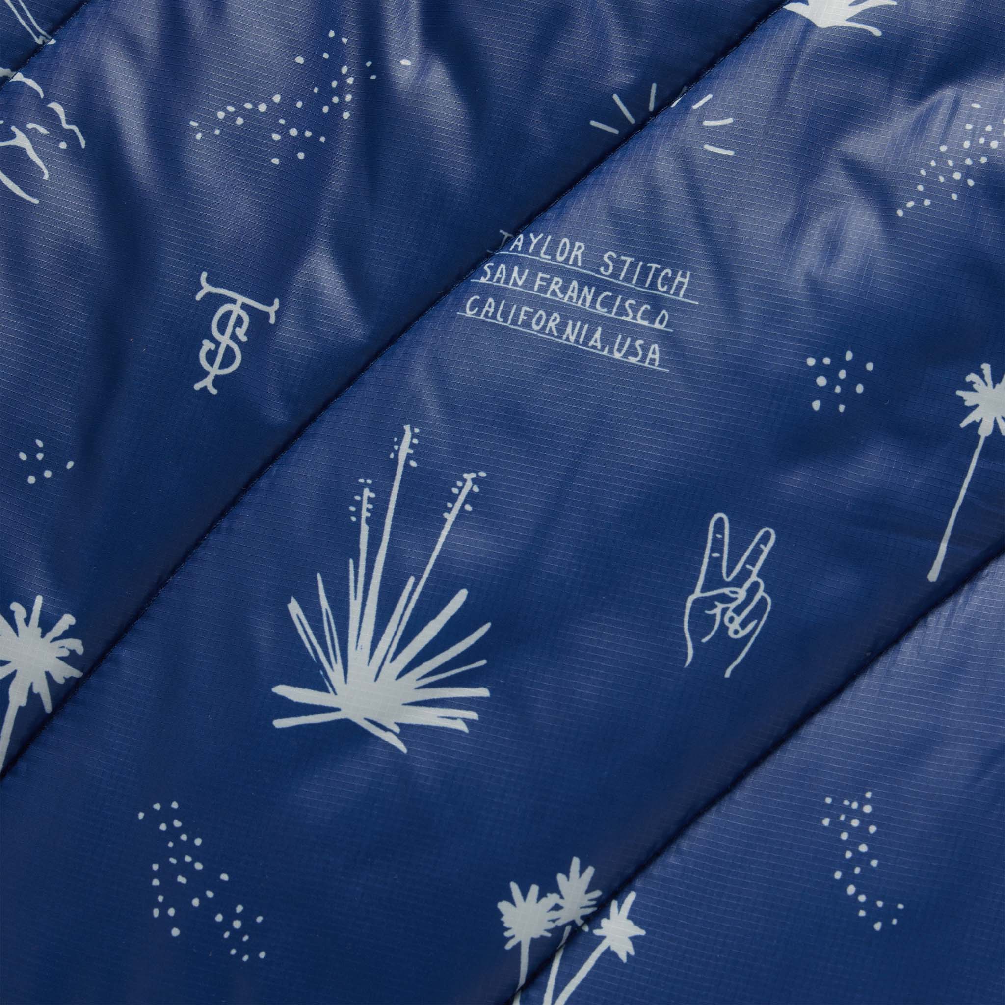 The Original Puffy Blanket in Navy Aloha - Image 6