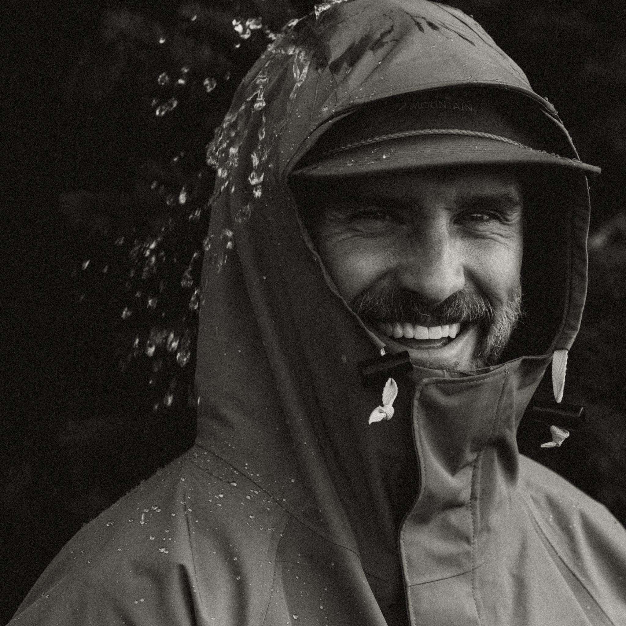 The Owens Parka in Moonlight Gore-Tex - Image 3