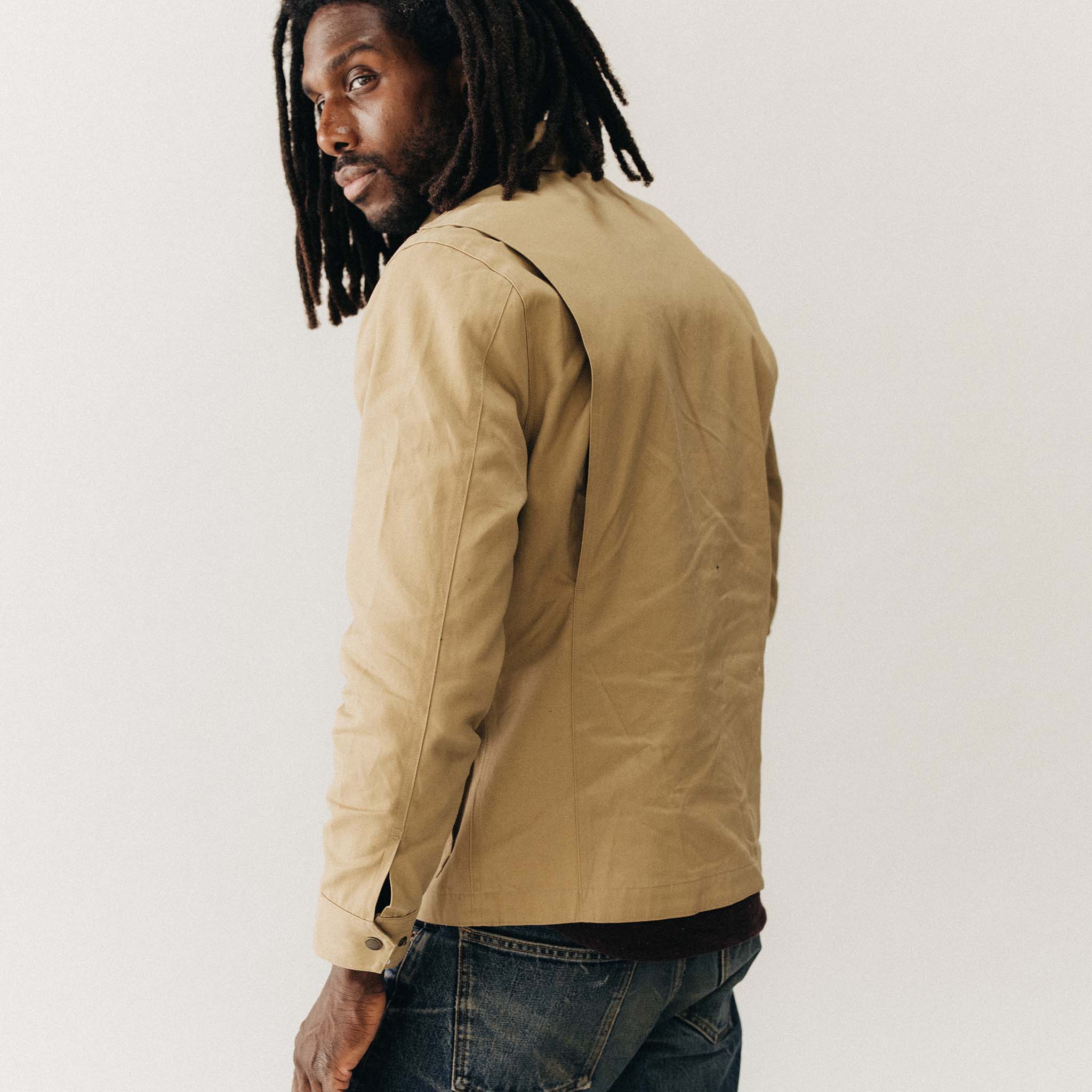 The Pathfinder Jacket in Khaki Dry Wax - Image 4