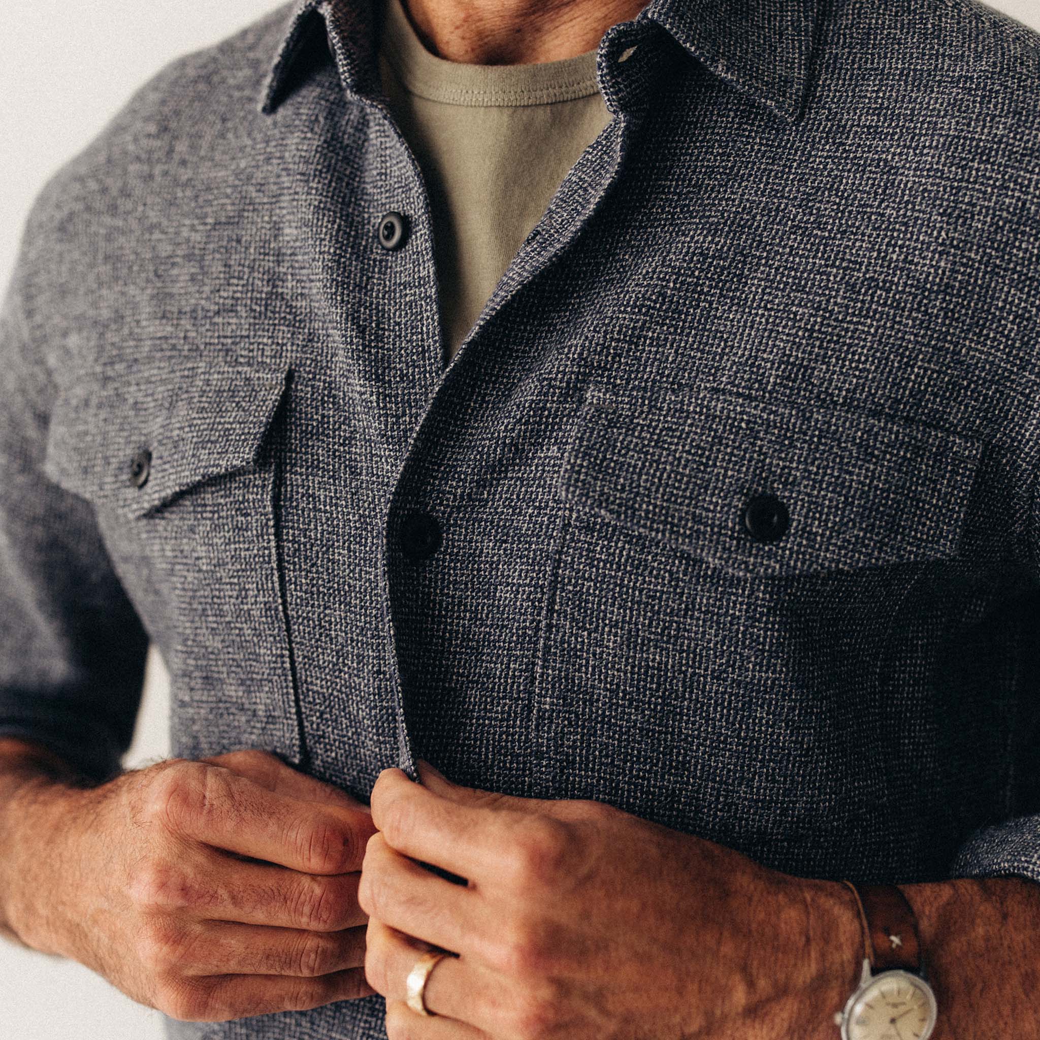 The Point Shirt in Heather Blue Linen Tweed - Image 4