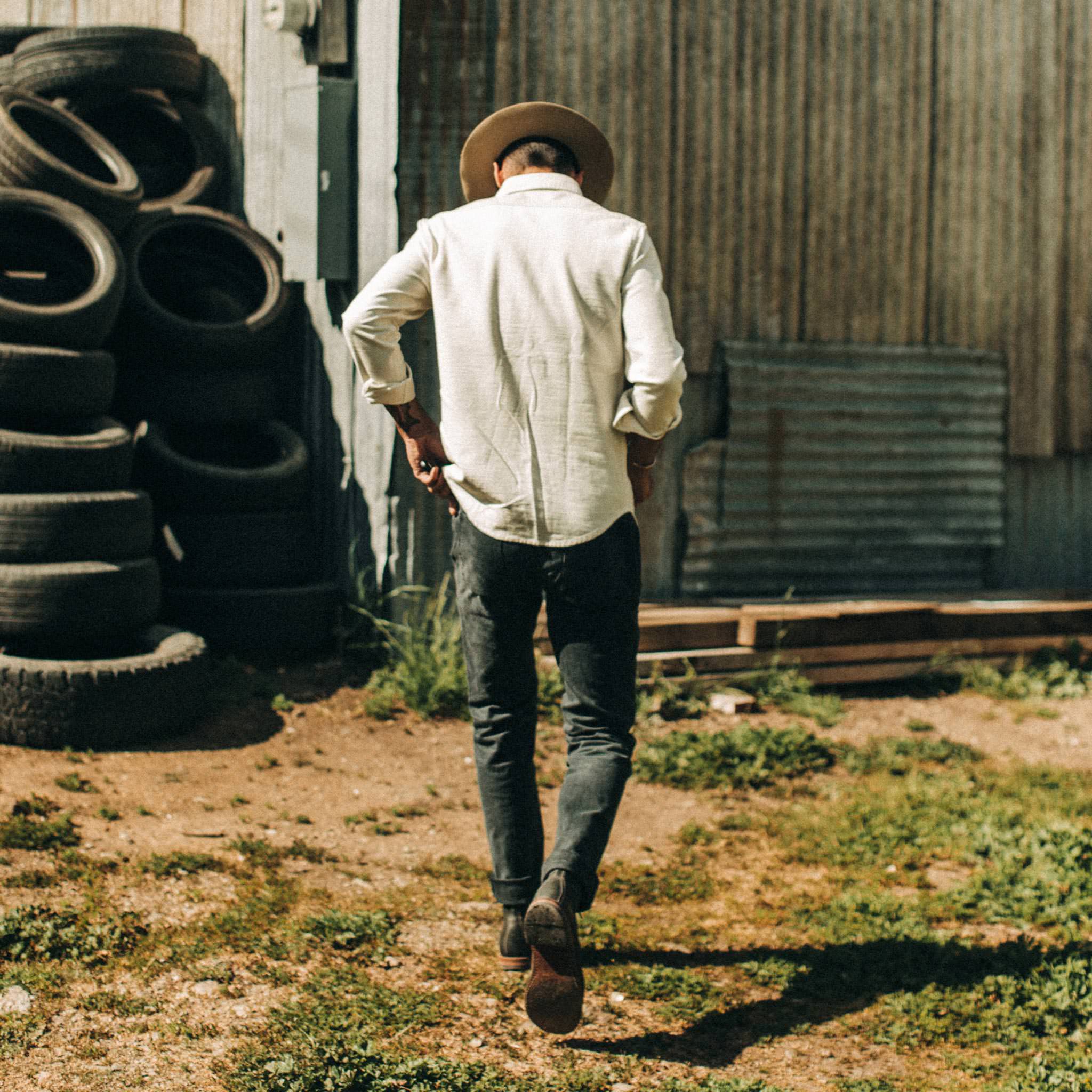 The Point Shirt in Natural Reverse Sateen - Image 6