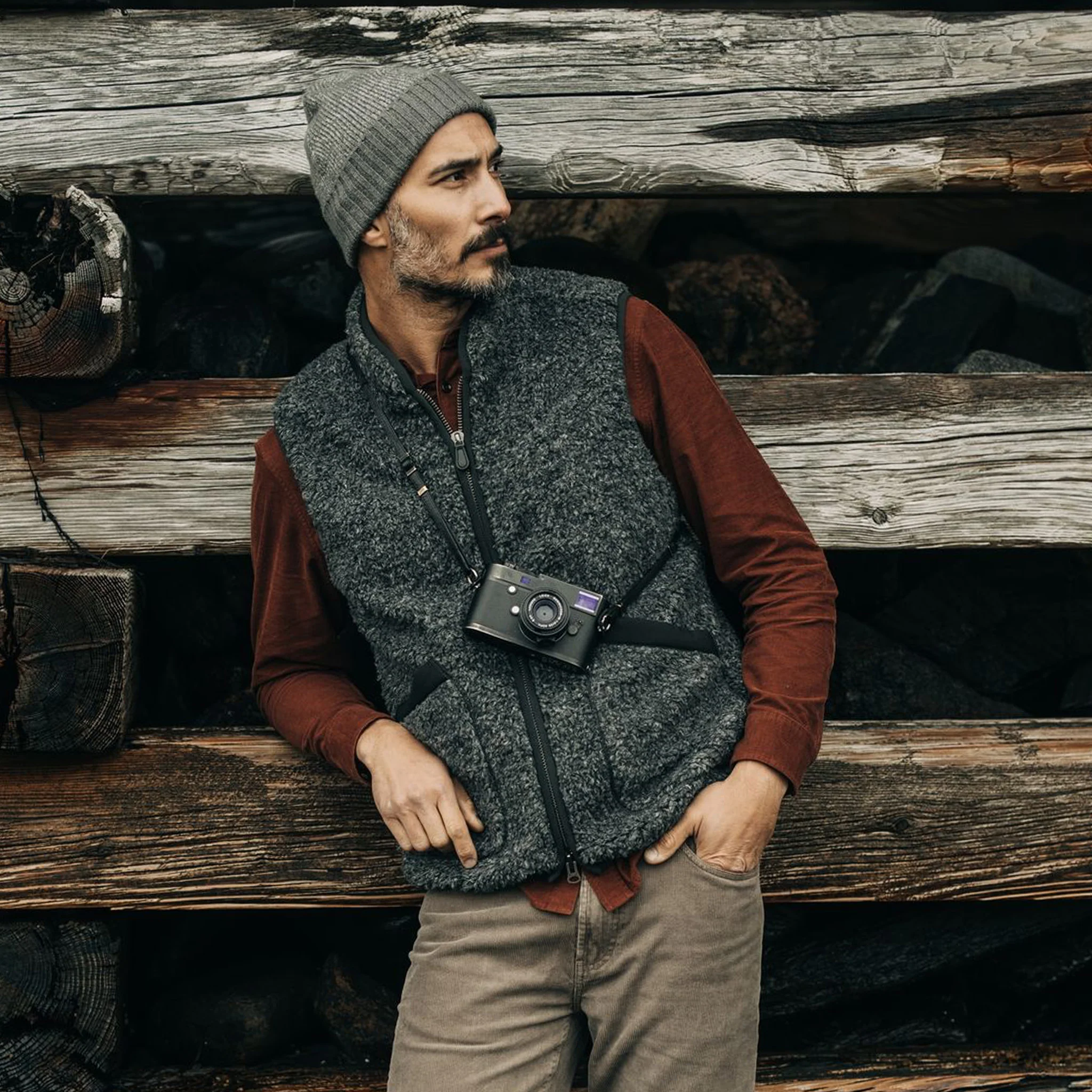 The Port Vest in Coal Marl Boucle Fleece - Image 2