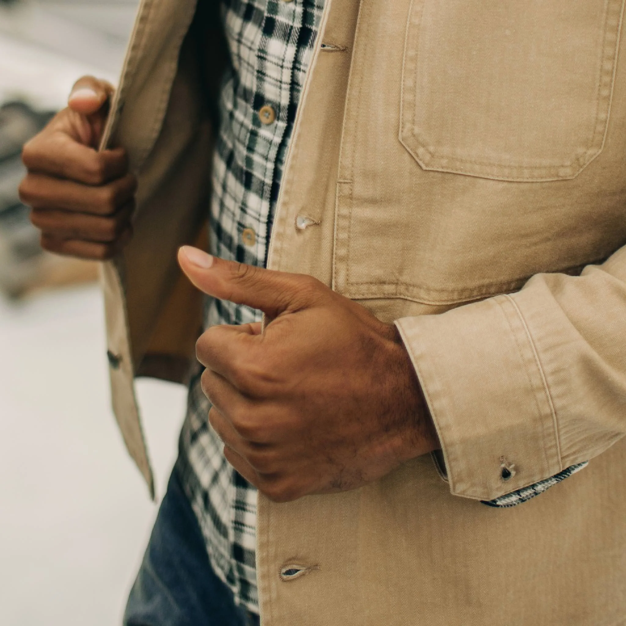 The Reserve Shirt in Khaki Herringbone - Image 5