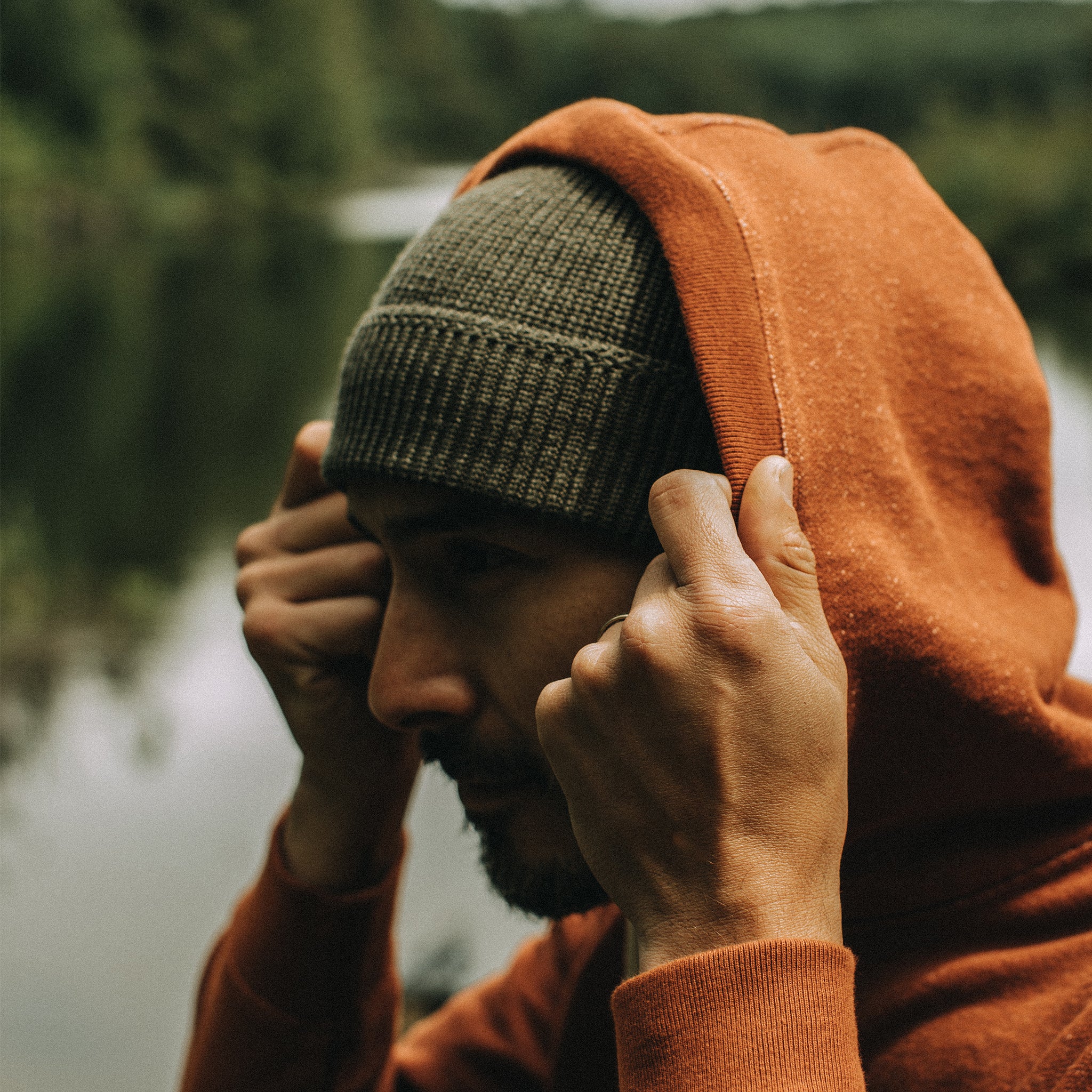 The Rib Beanie in Heather Forest - Image 2