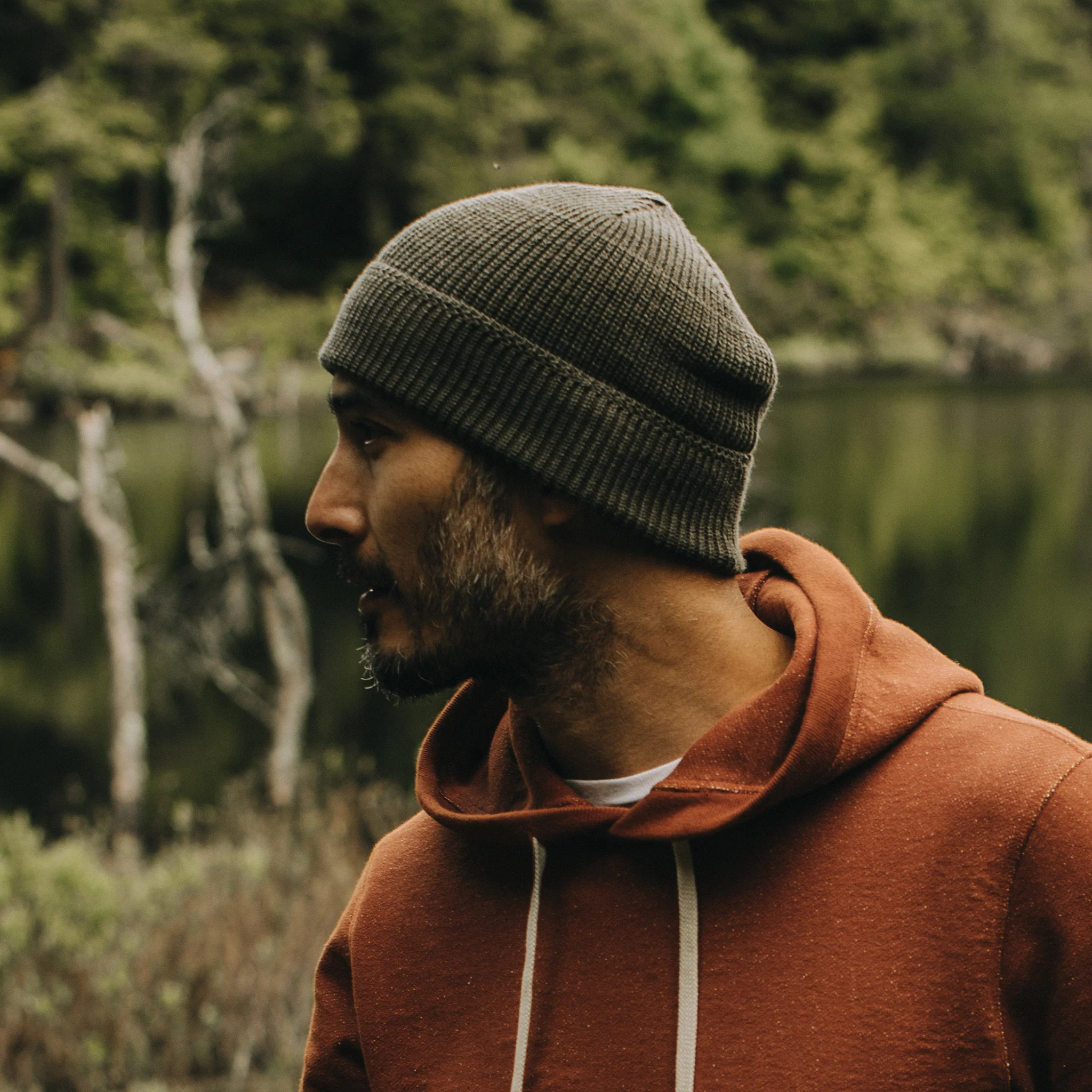 The Rib Beanie in Heather Forest - Image 4