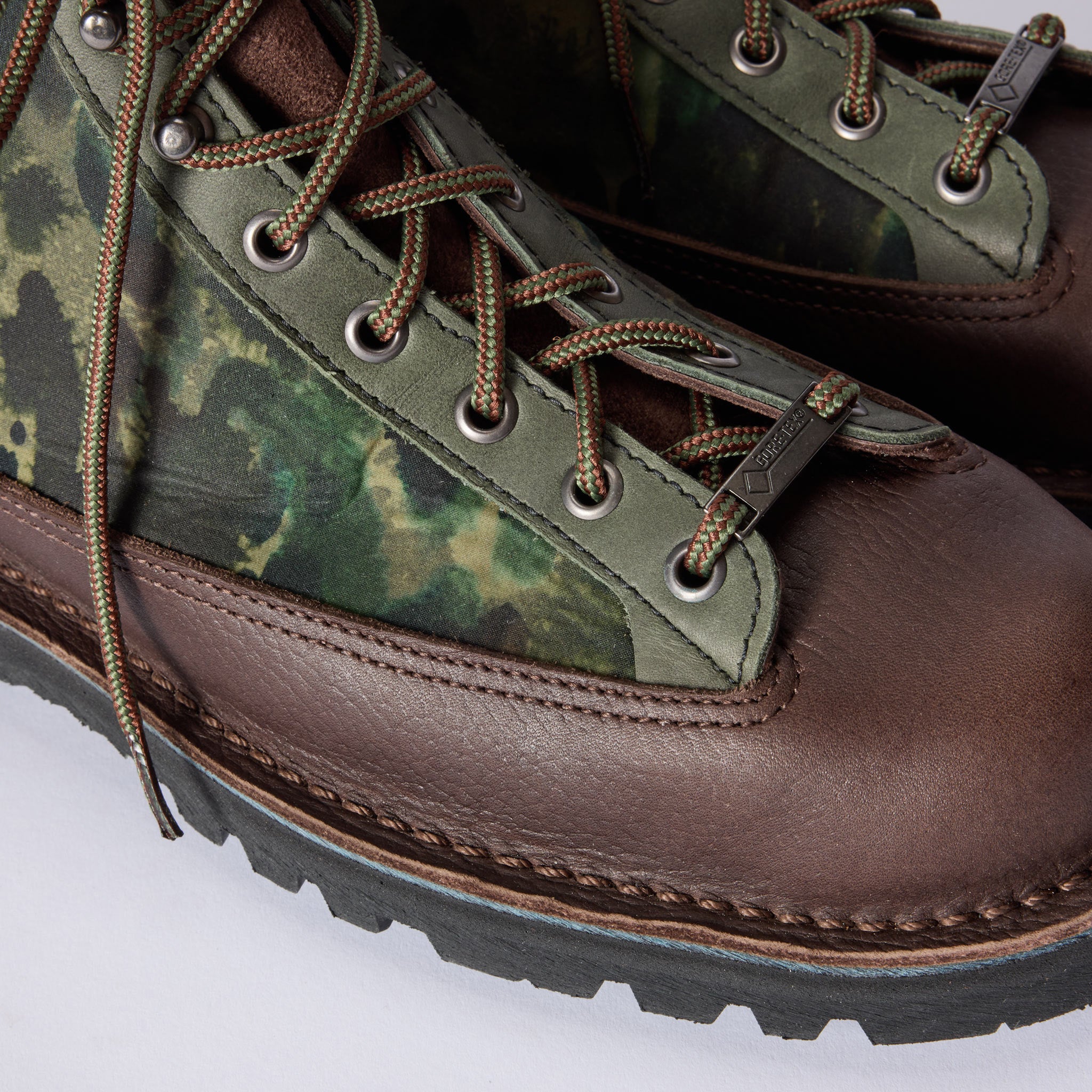The Danner Ridge Boot in Painted Camo - Image 9
