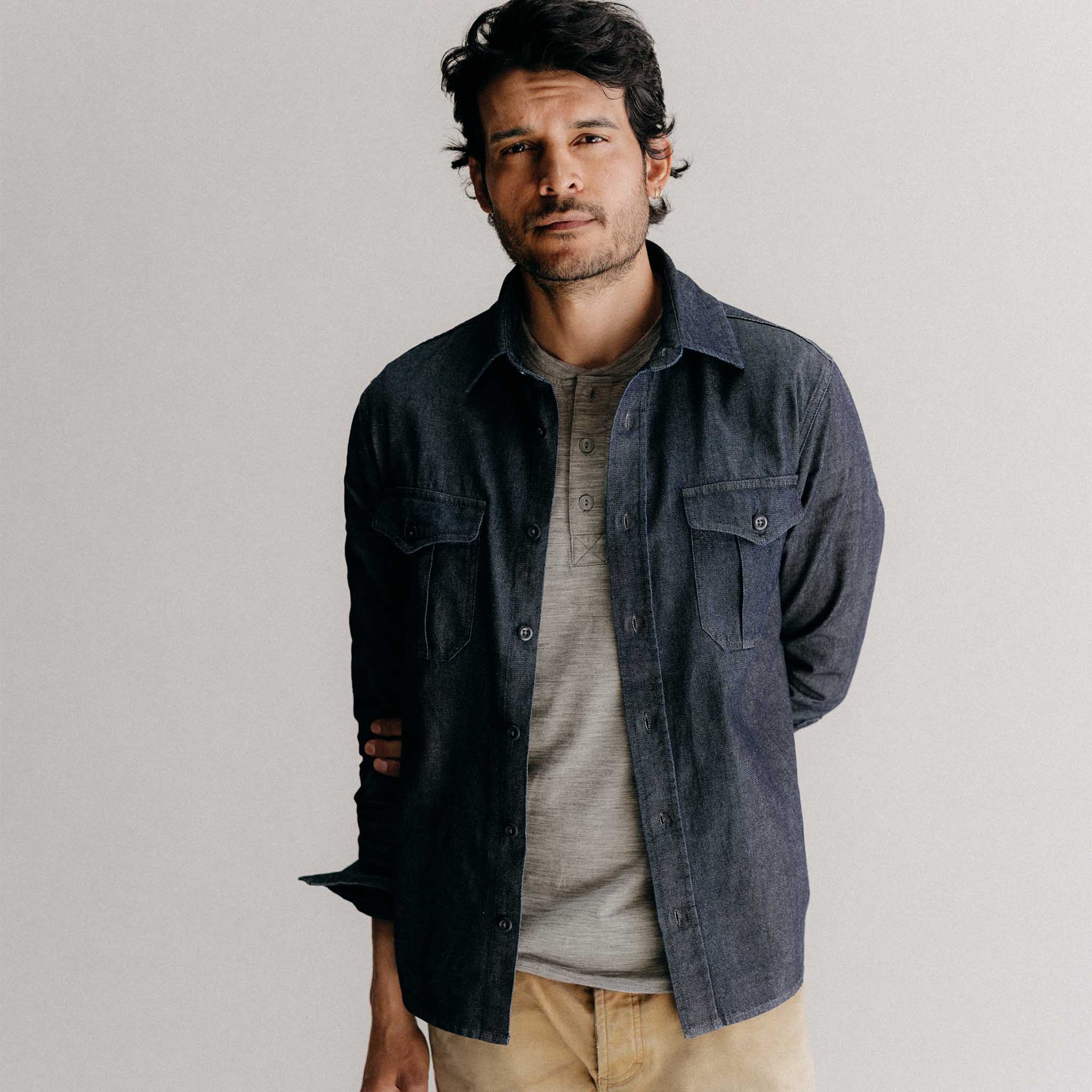 The Saddler Shirt in Indigo Broken Twill - Image 2