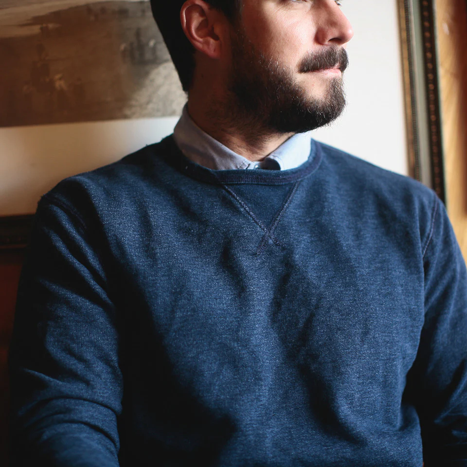 The Crewneck Sweatshirt in Sea Washed Indigo - Image 3