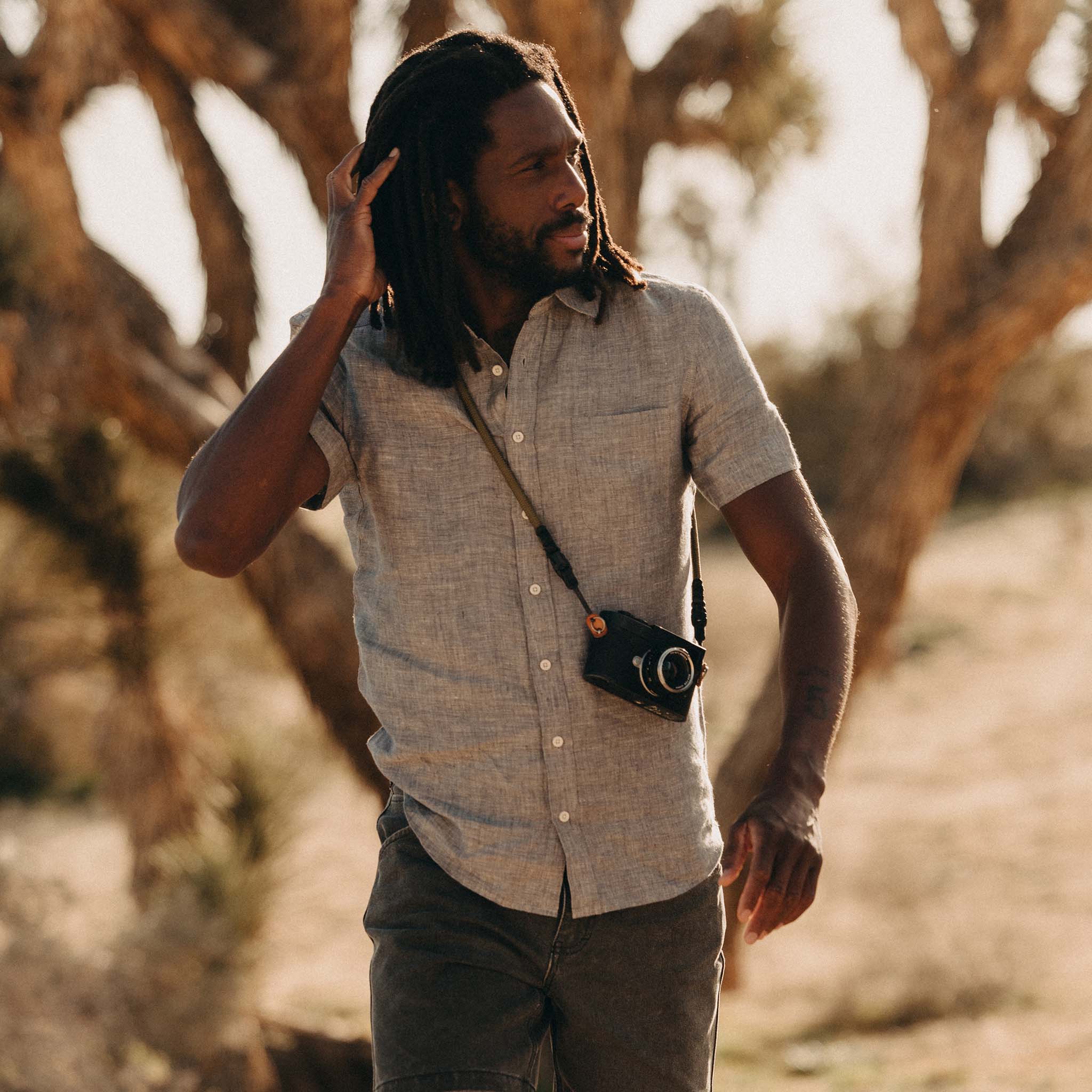 The Short Sleeve California in Faded Navy Hemp - Image 2