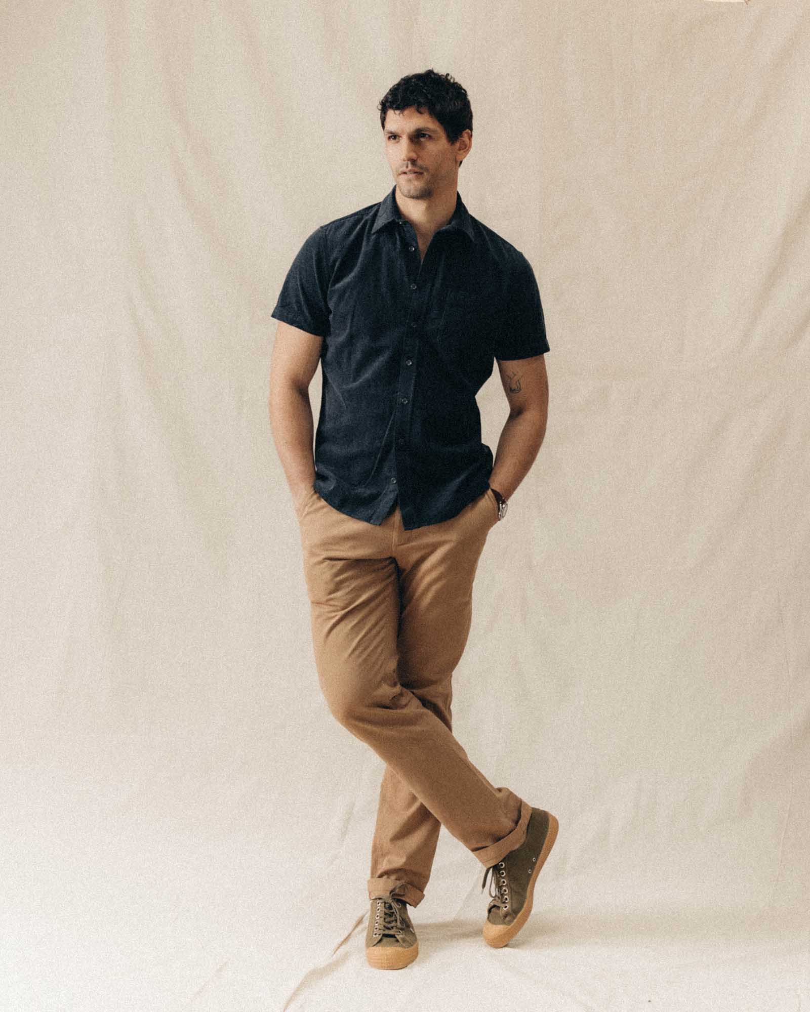 The Short Sleeve California in Heather Coal Cord - Image 2