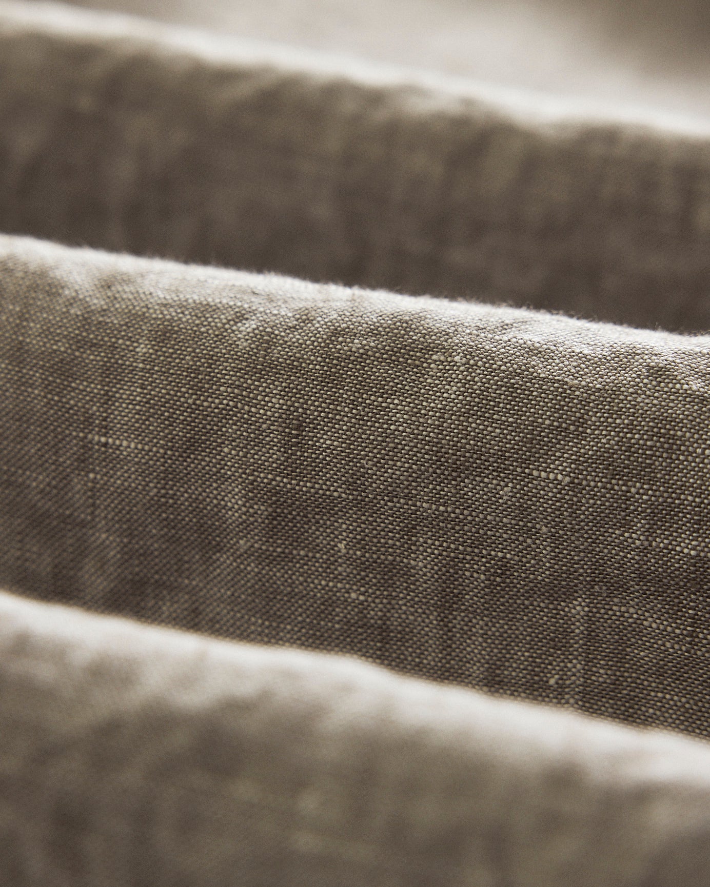 The Short Sleeve California in Morel Hemp - Image 5
