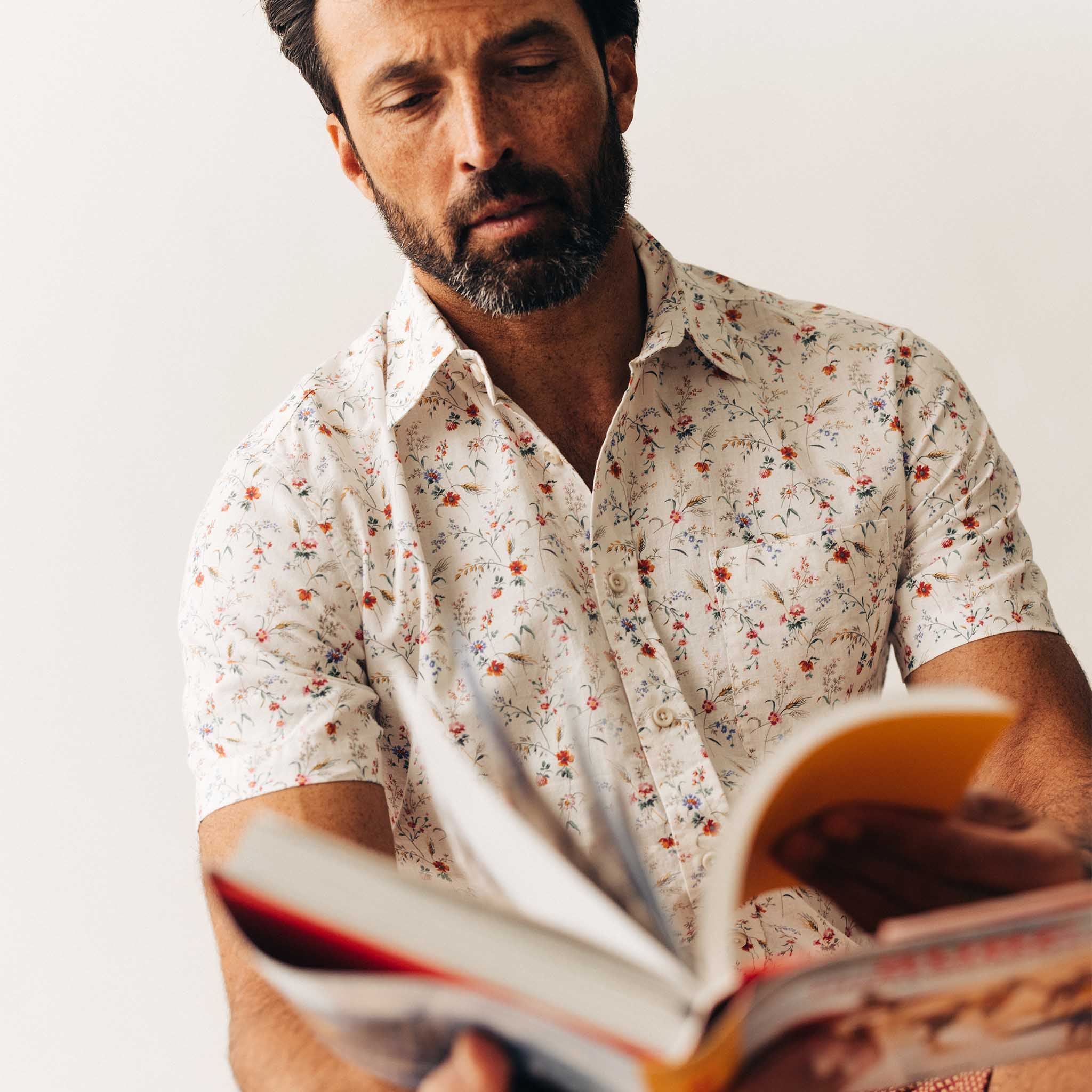 The Short Sleeve California in Vintage Botanical - Image 3