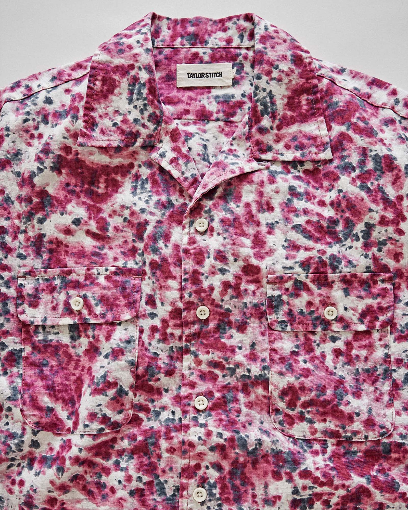 The Short Sleeve Carter in Hibiscus - Image 2