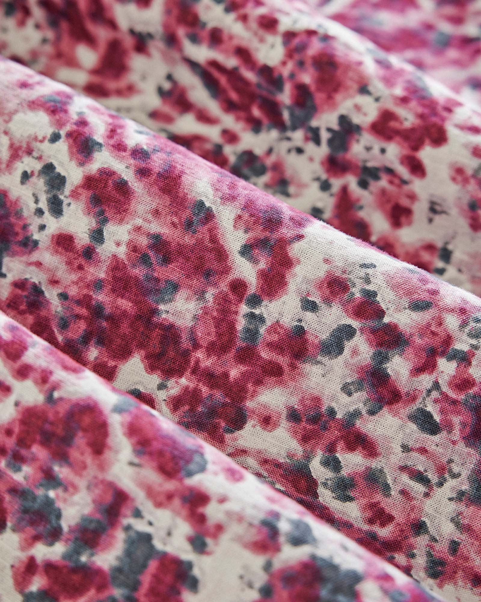 The Short Sleeve Carter in Hibiscus - Image 4