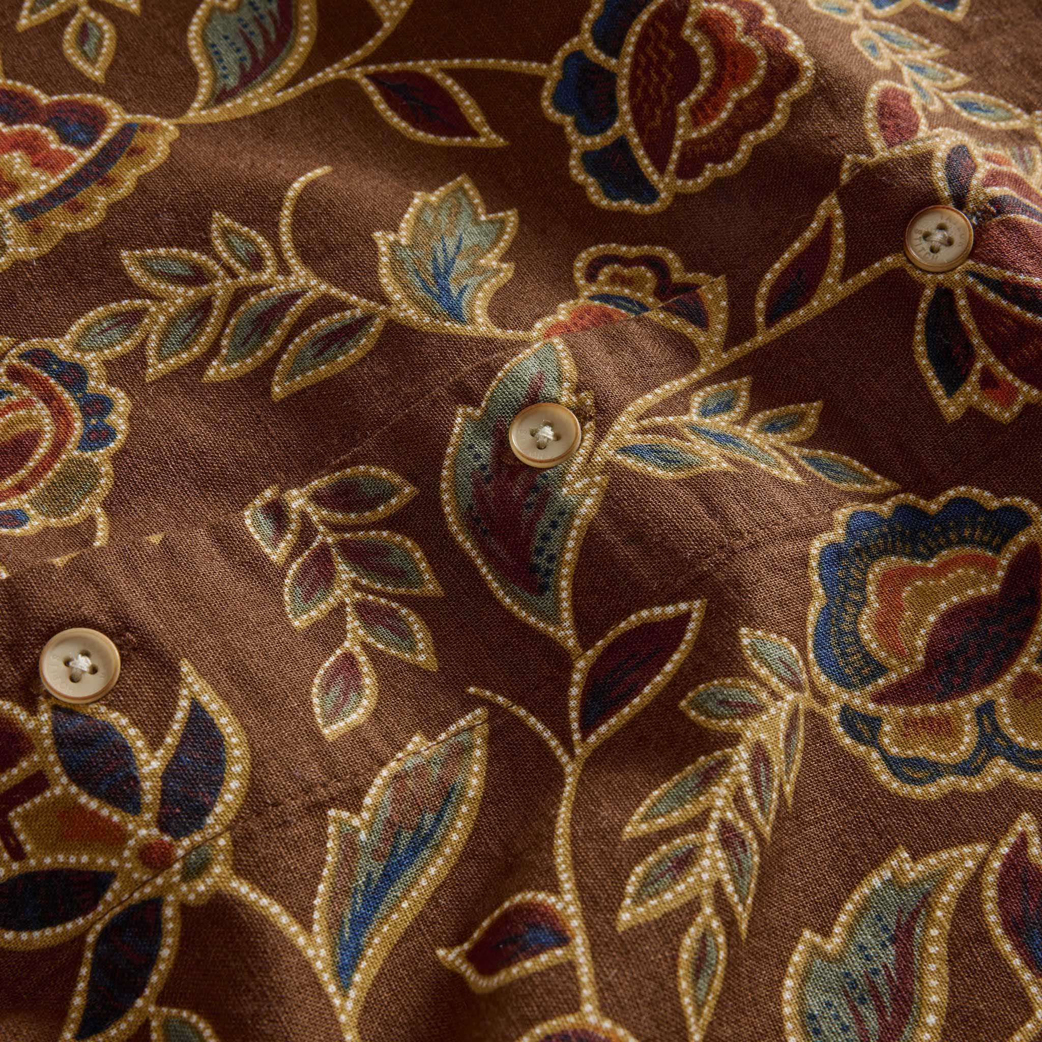 The Short Sleeve Davis Shirt in Burnt Toffee Print - Image 6