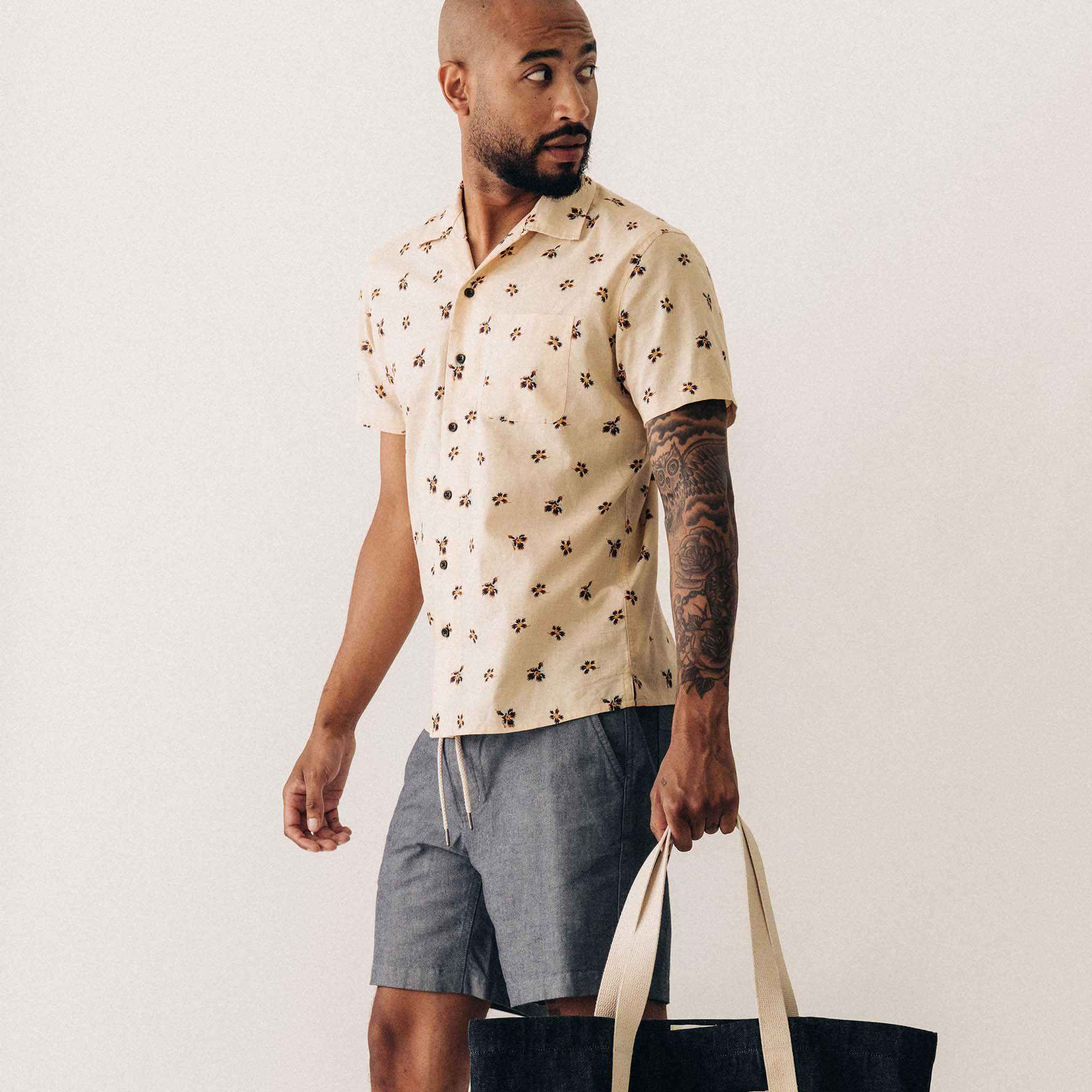 The Short Sleeve Hawthorne in Almond Floral - Image 2