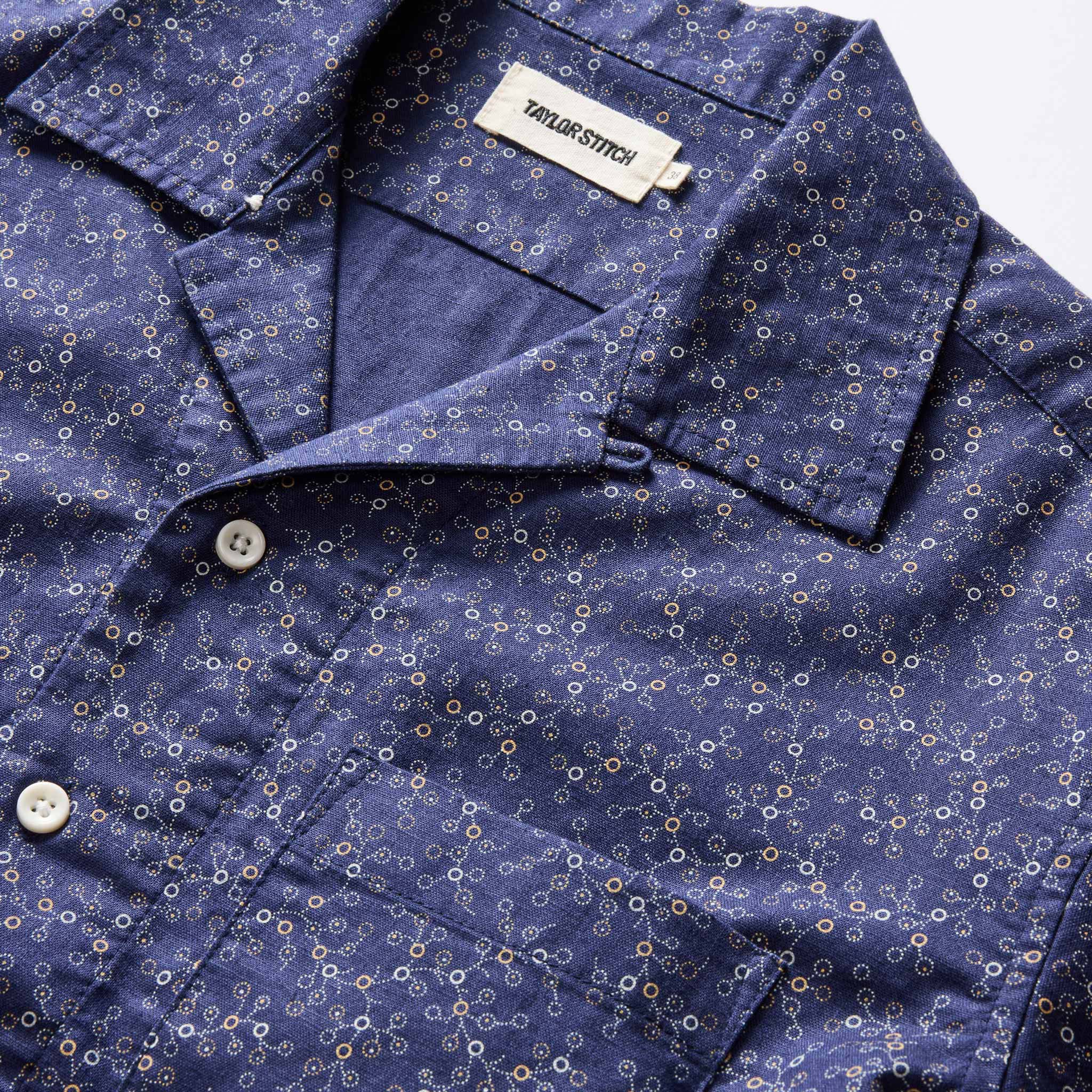 The Short Sleeve Hawthorne in Dark Navy Floral - Image 4