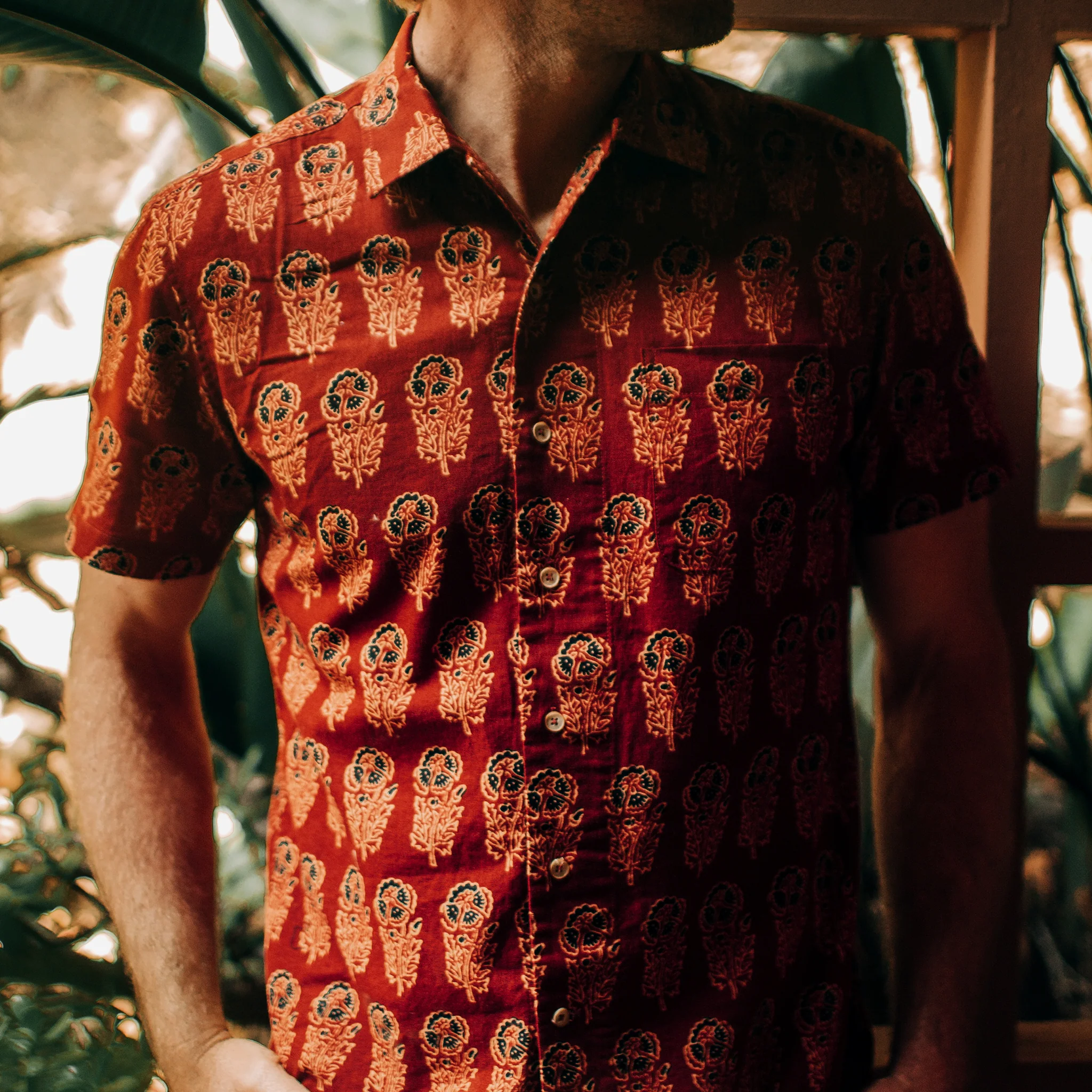 The Short Sleeve Hawthorne in Rust Floral - Image 4