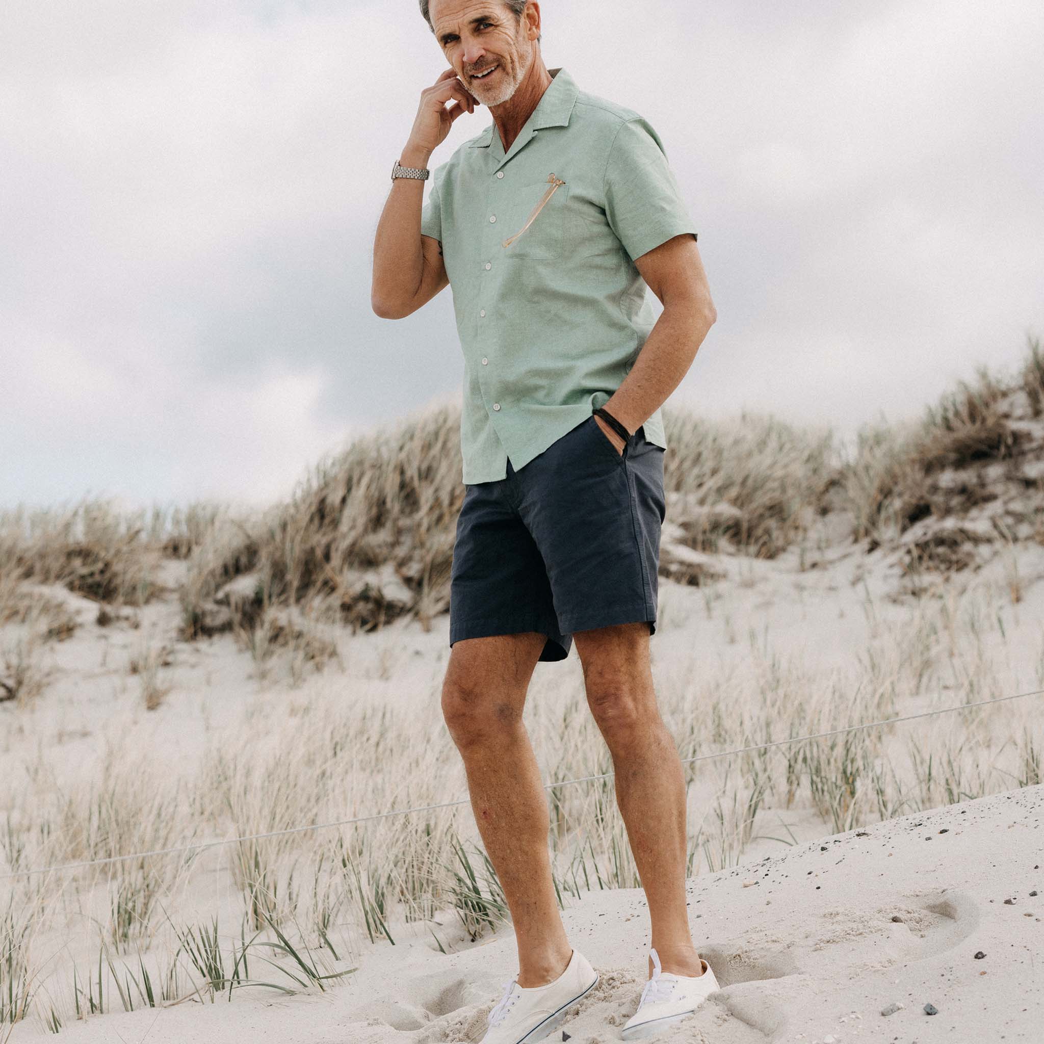 The Short Sleeve Hawthorne in Sea Moss Floral - Image 4