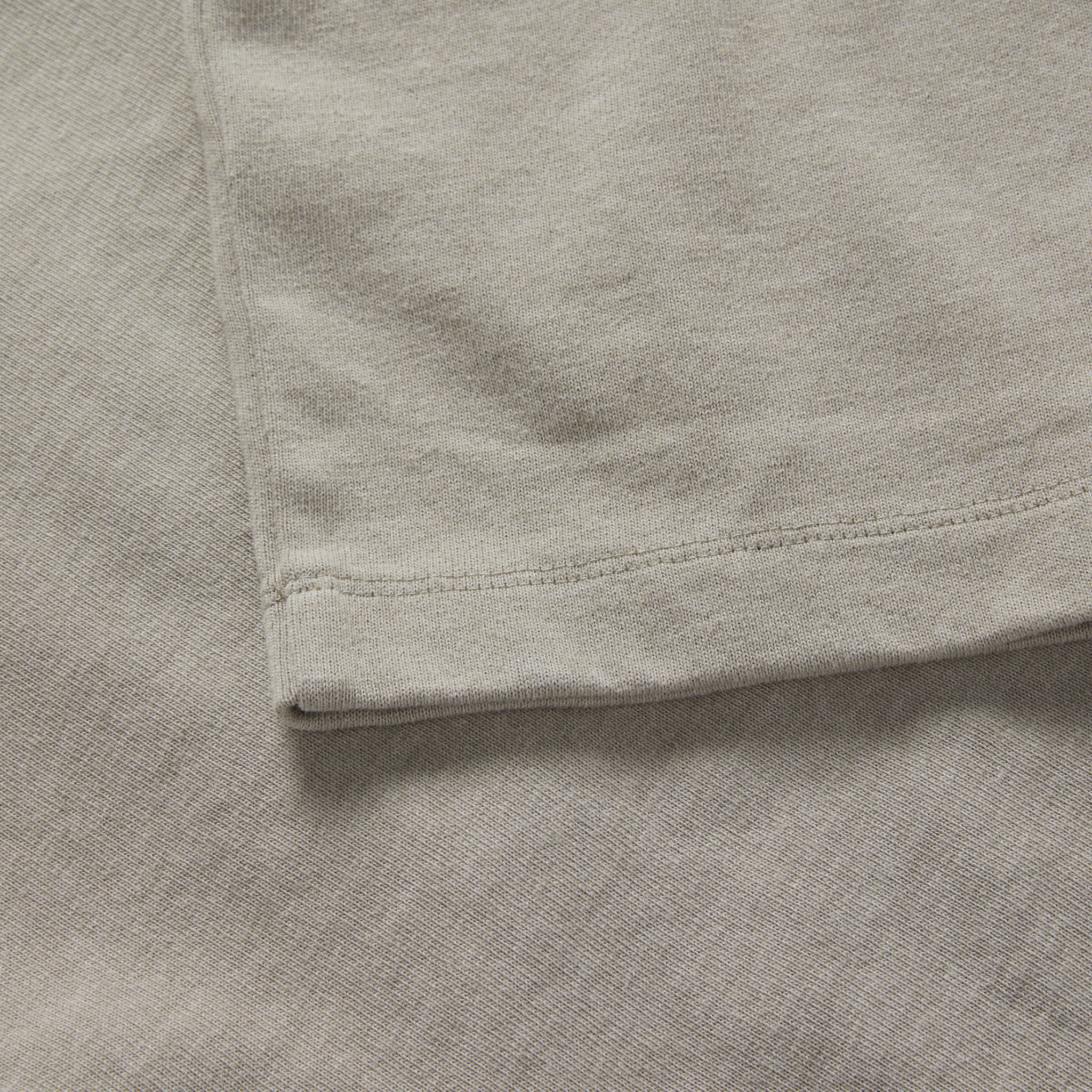 The Short Sleeve Heavy Bag Henley in Fog - Image 7