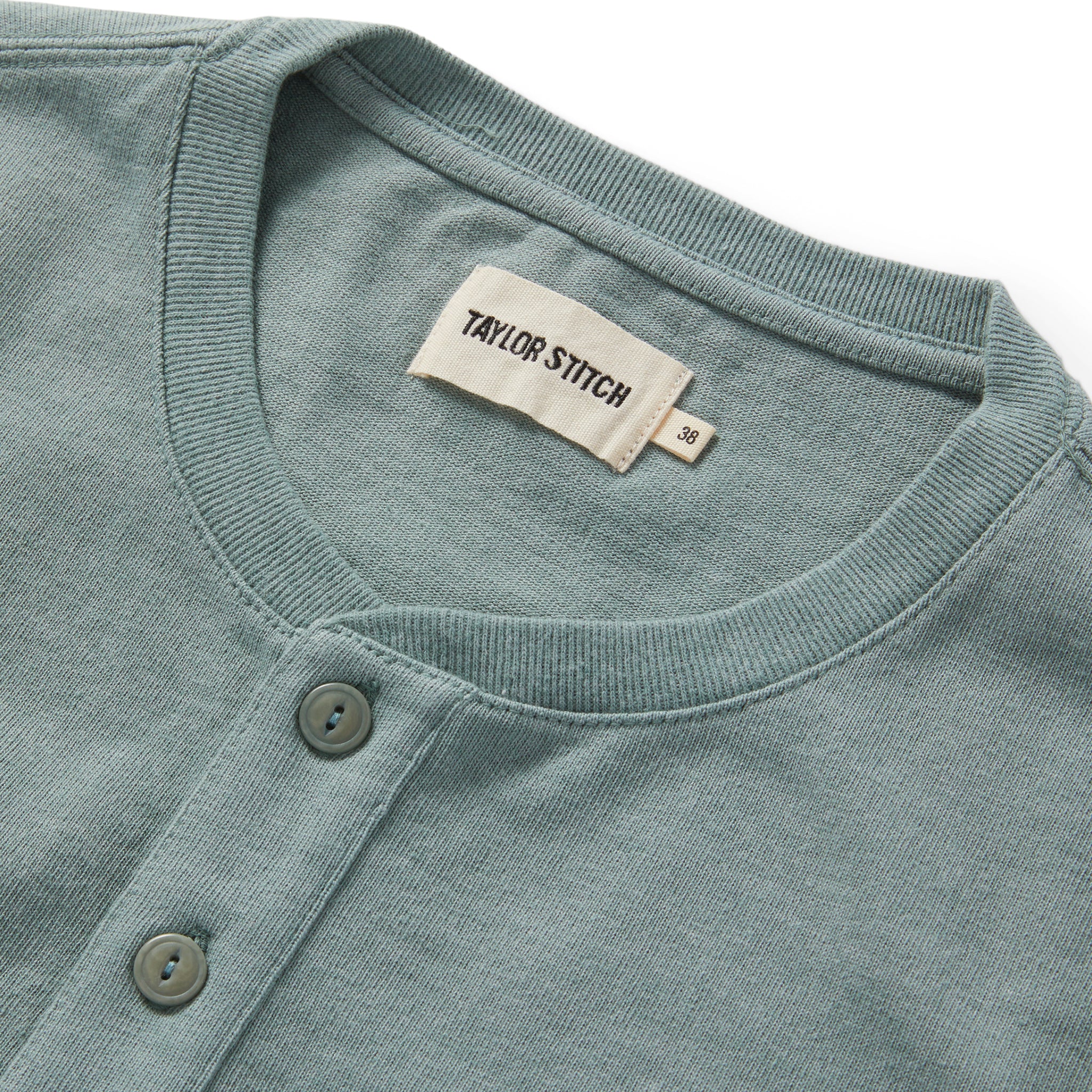 The Short Sleeve Heavy Bag Henley in Slate - Image 5