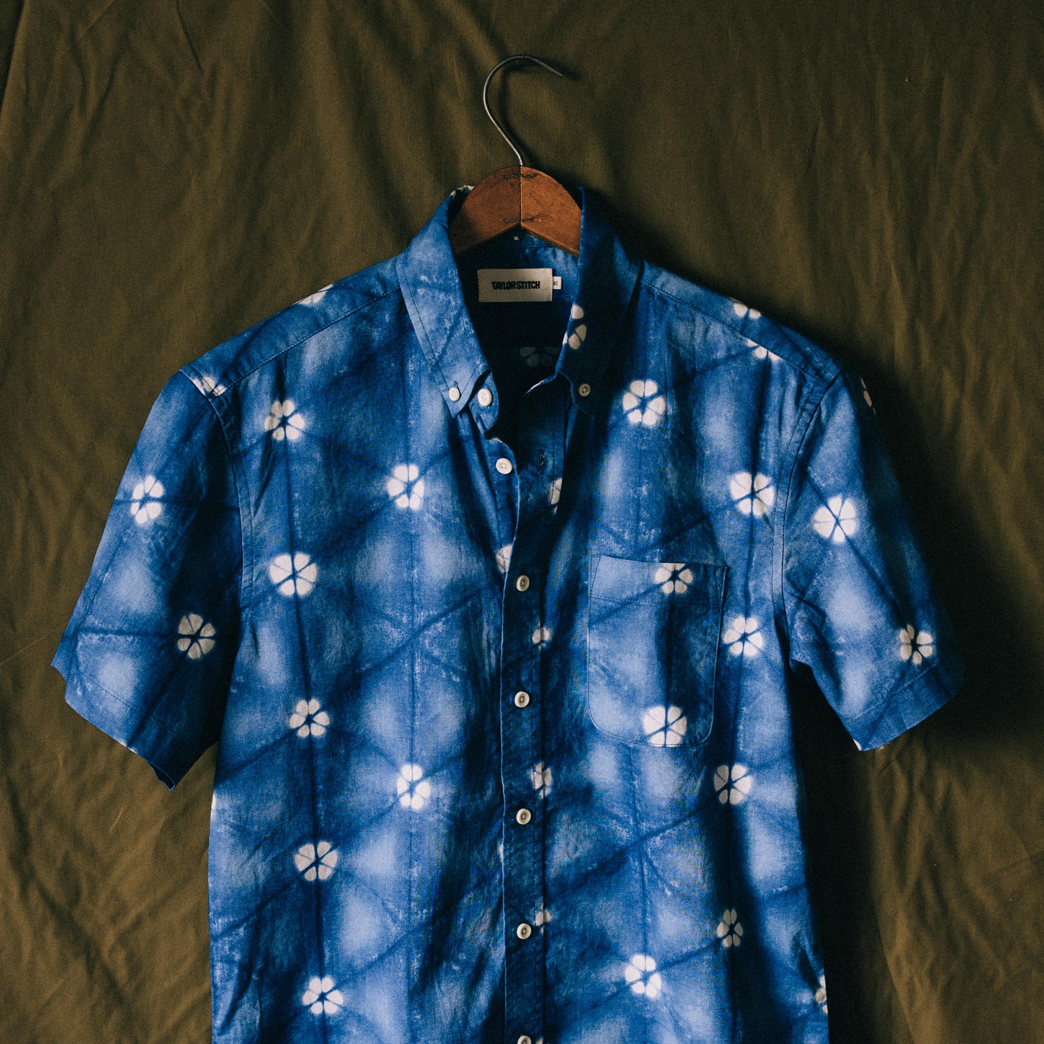 The Short Sleeve Jack in Deep Navy Floral - Image 2