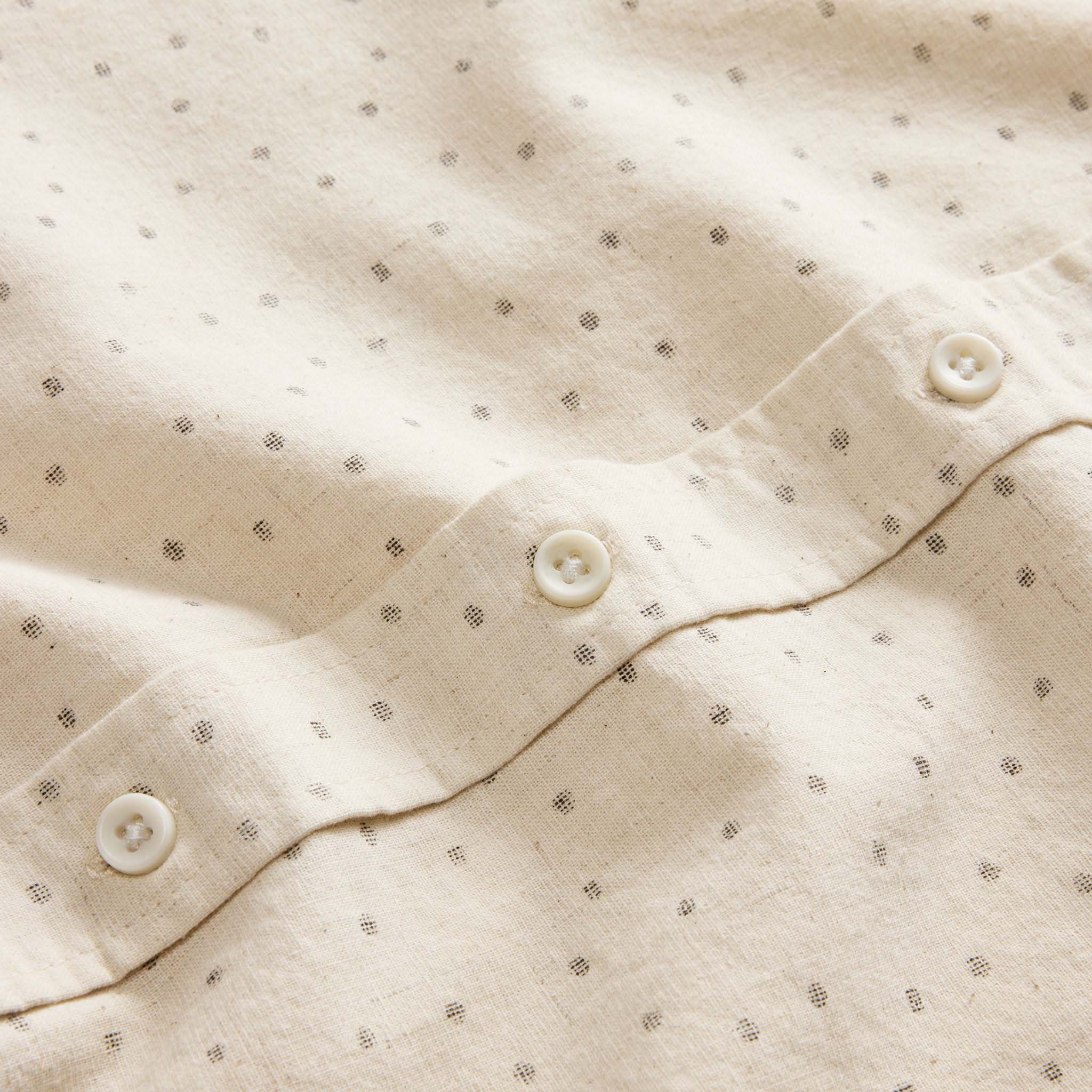 The Short Sleeve Jack in Heather Oat Dot - Image 6