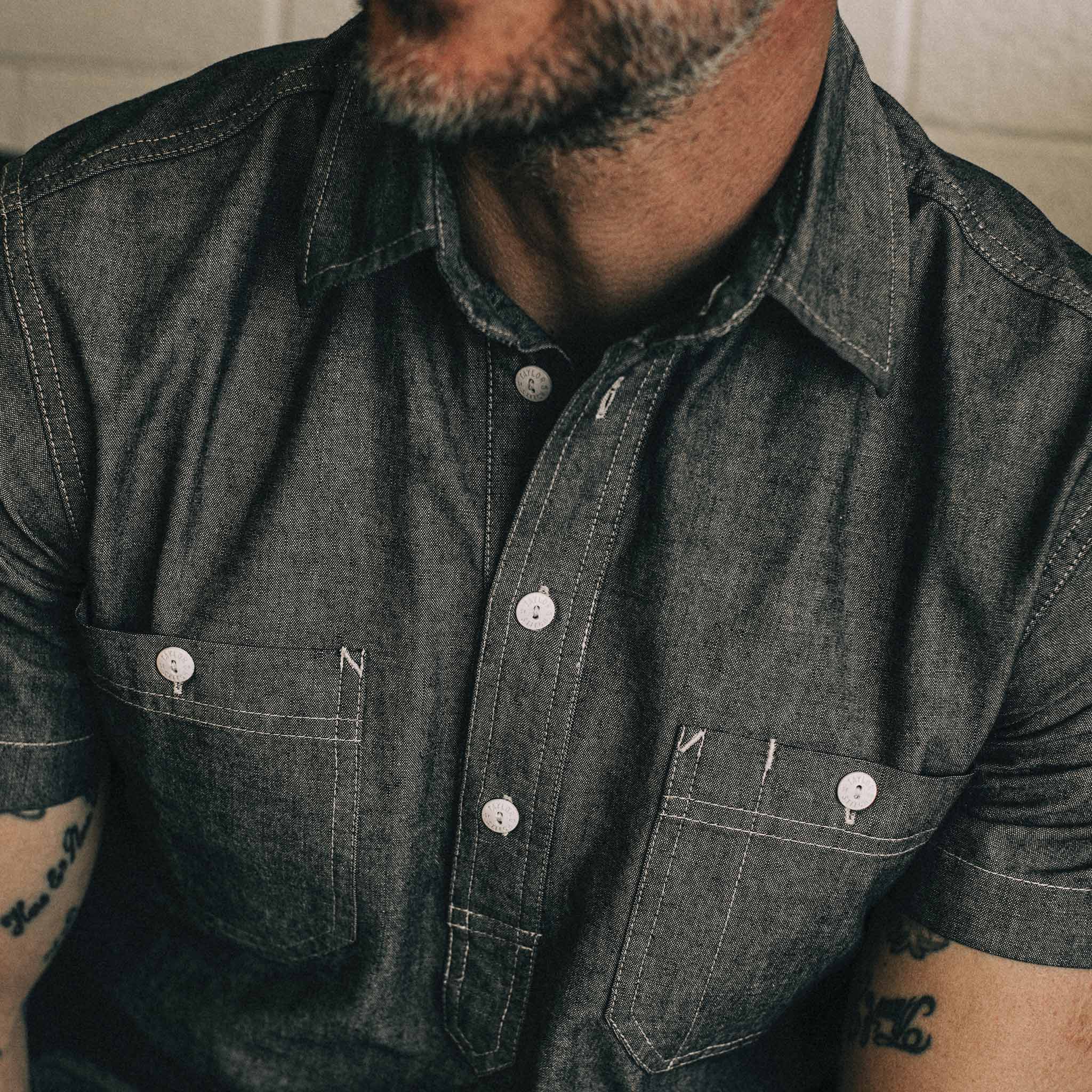 The Short Sleeve Popover in Charcoal Chambray - Image 3