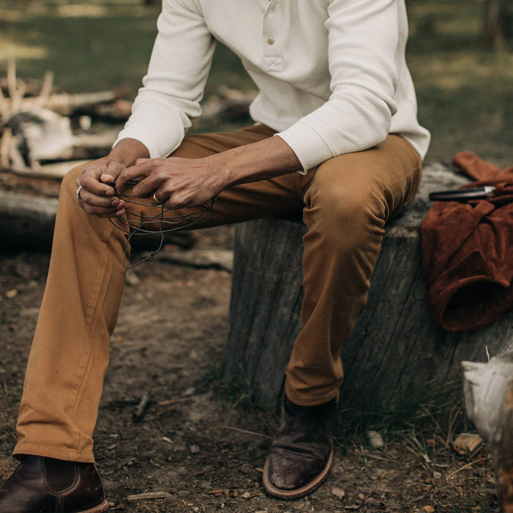 The Slim All Day Pant in British Khaki Selvage - Image 5