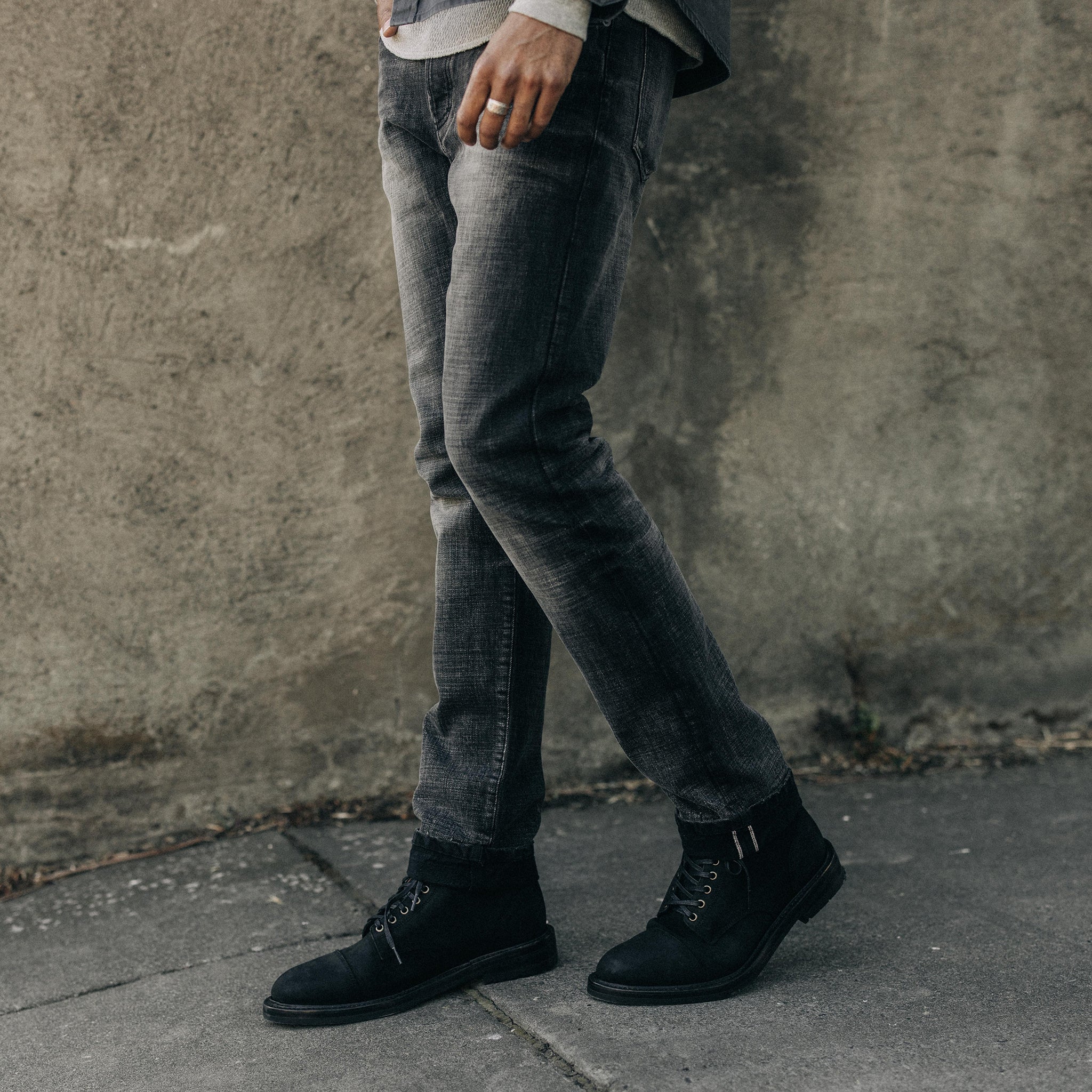 The Slim Jean in Black 3-Month Wash Selvage - Image 2