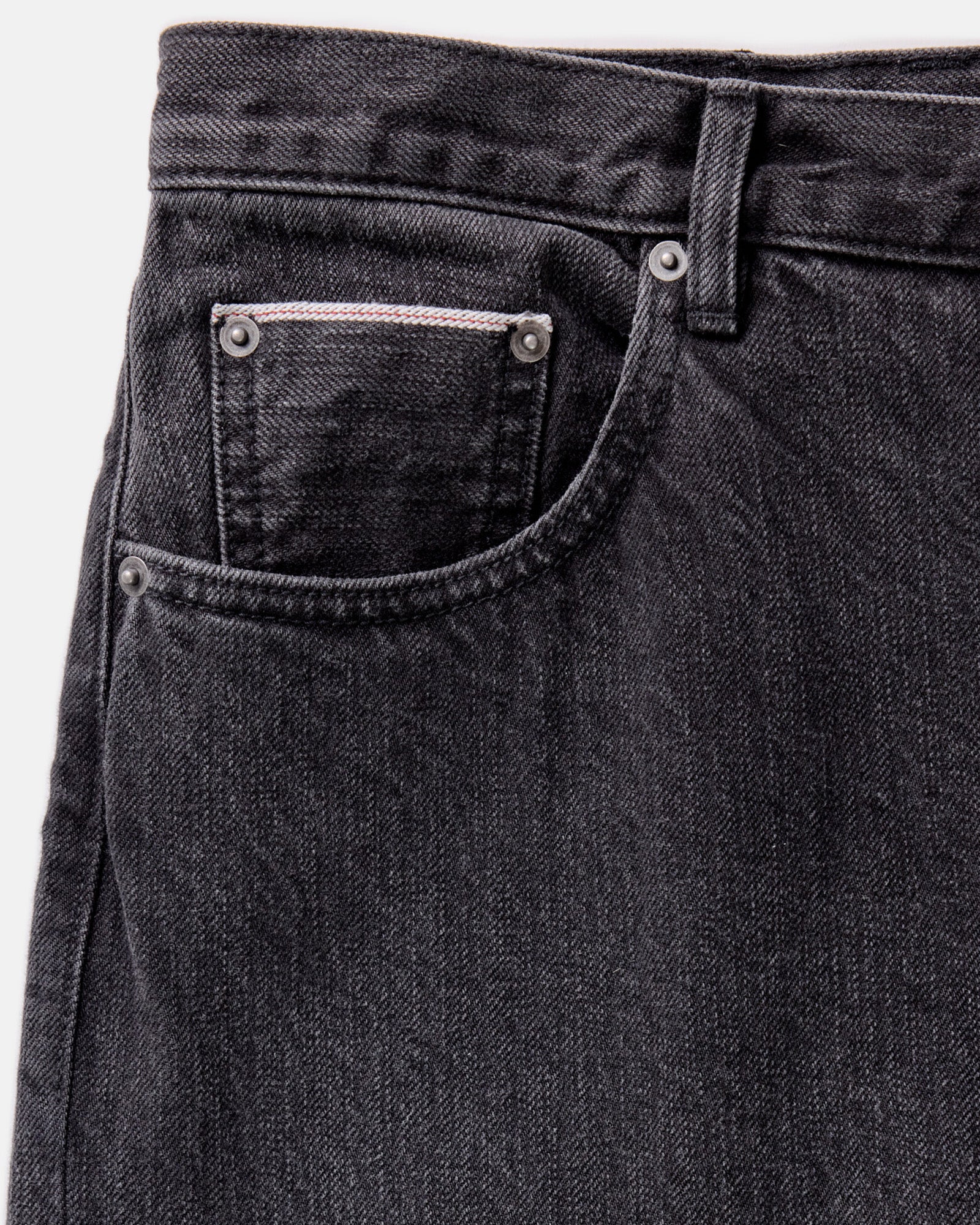 The Slim Jean in Washed Black Organic Slub Selvedge - Image 5