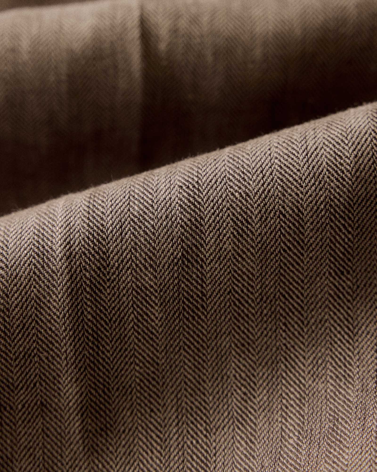 The Stevens Trouser in Coffee Linen Herringbone - Image 9