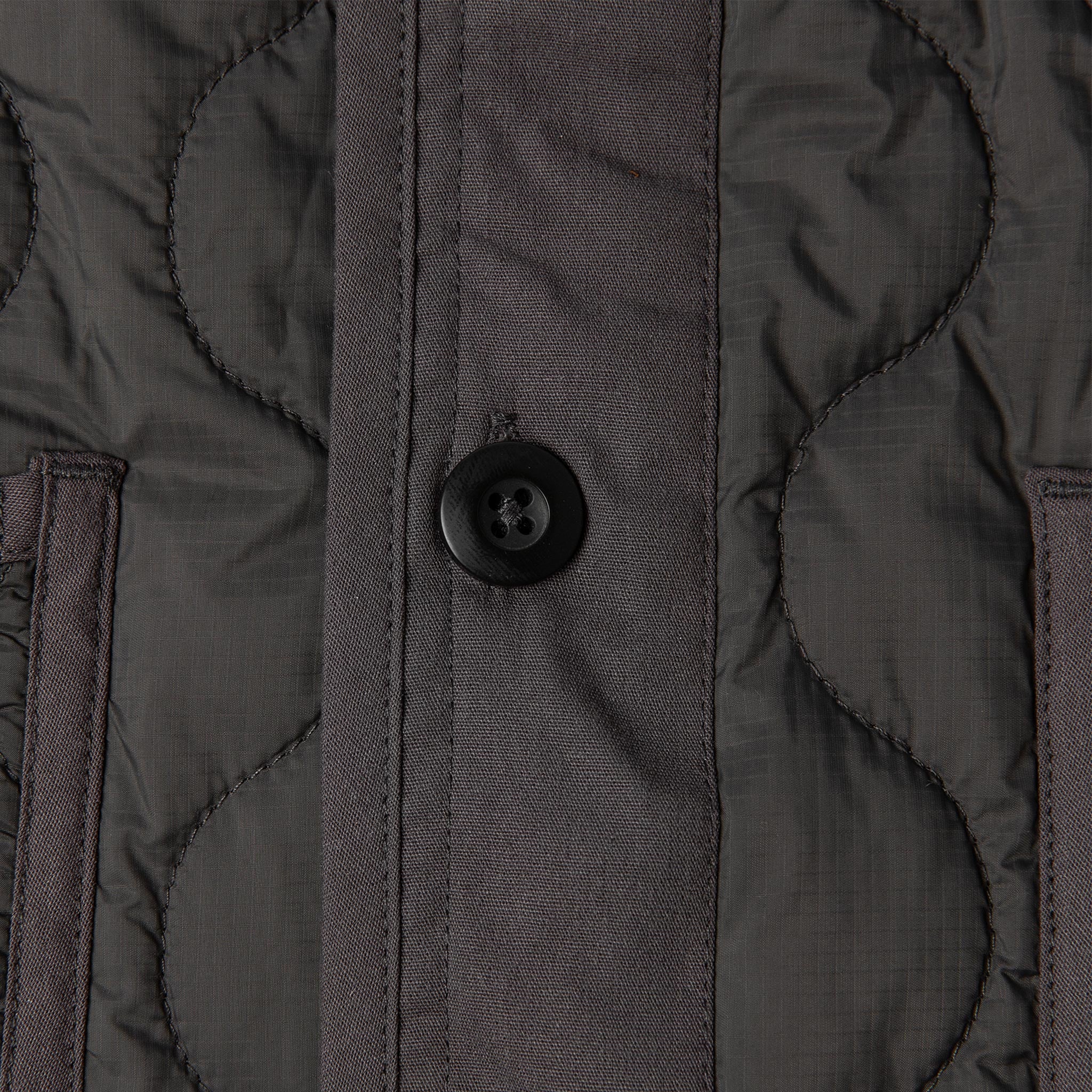 The Taylor Stitch x Alpha Industries ALS/92 in Raven - Image 10