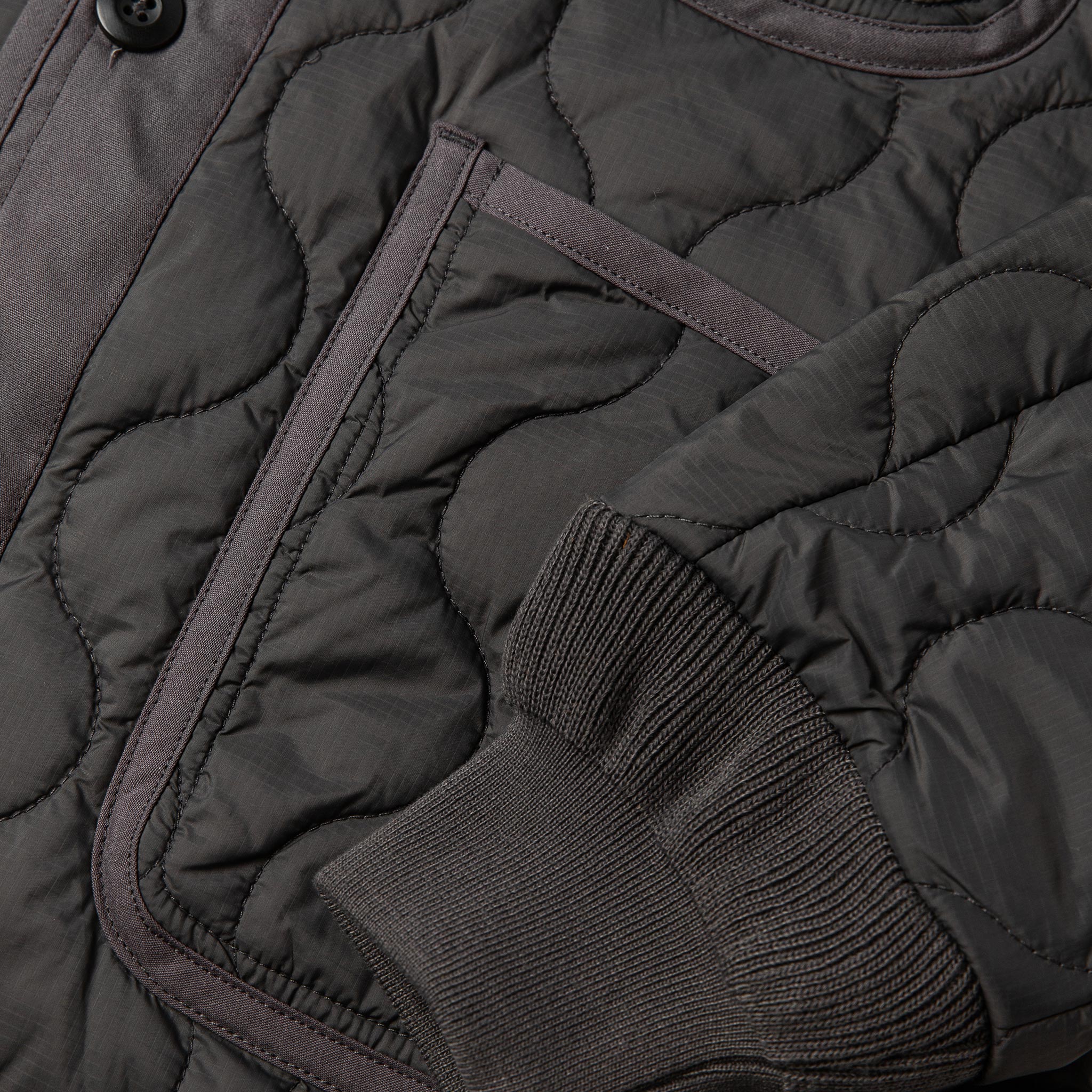 The Taylor Stitch x Alpha Industries ALS/92 in Raven - Image 8