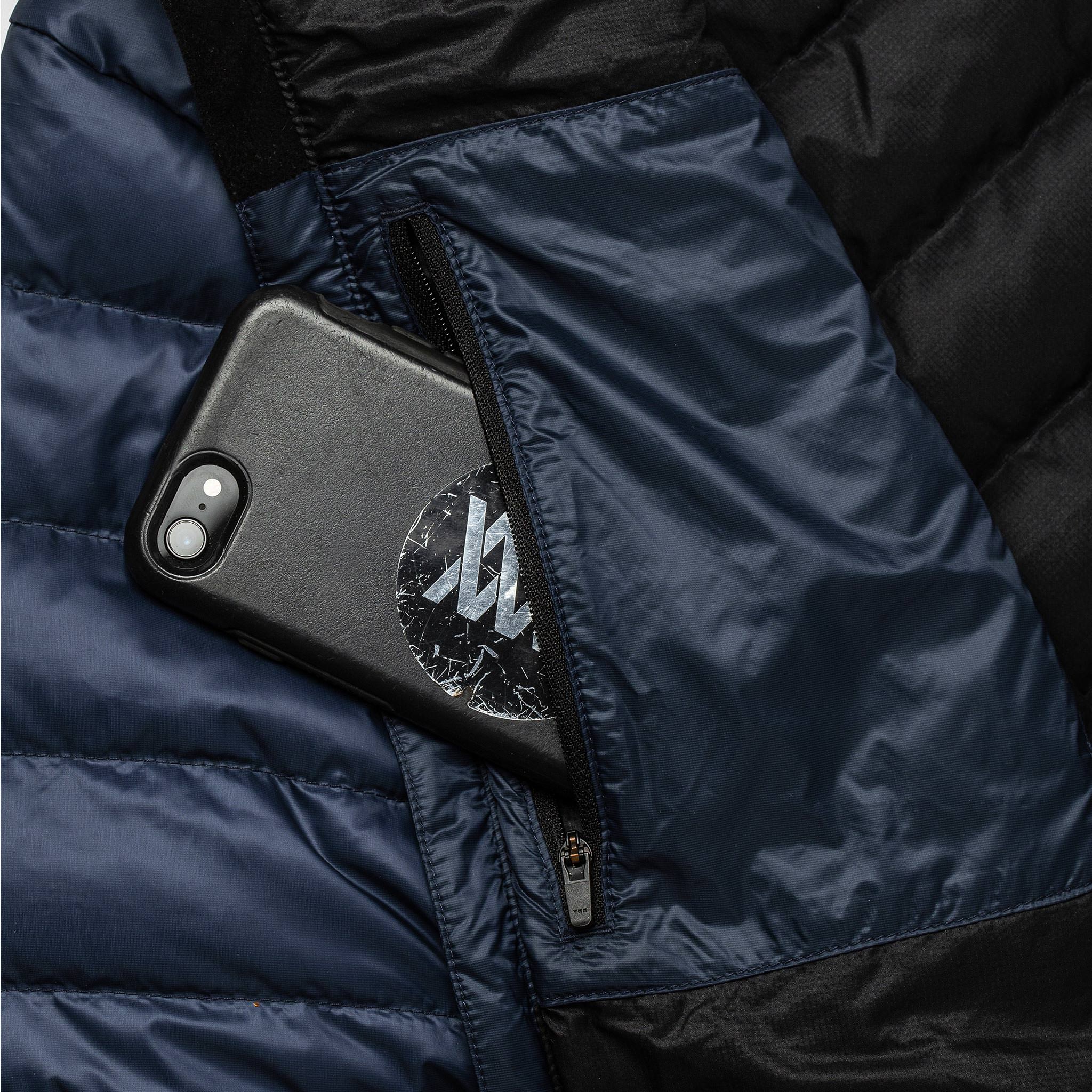 The Taylor Stitch x Mission Workshop Farallon Jacket in Midnight Blue - Image 10