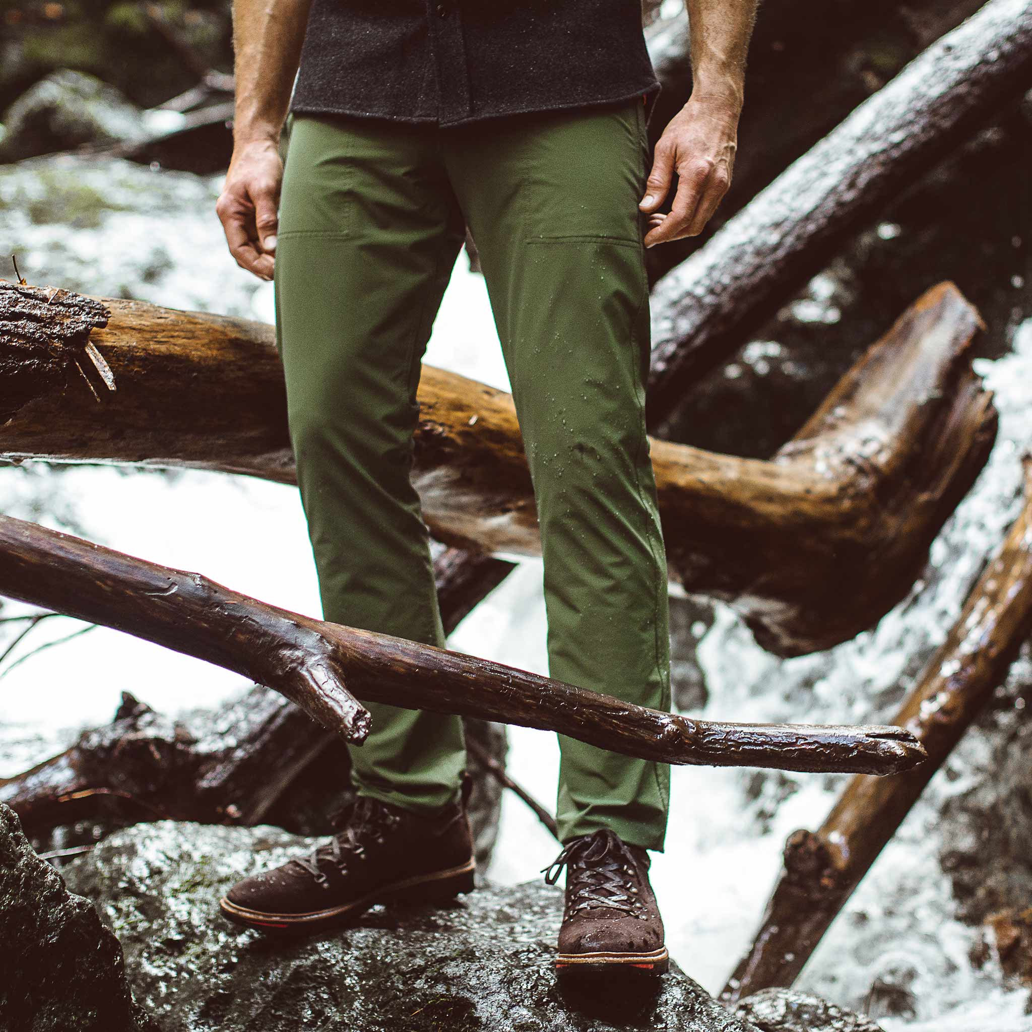 The Alpine Pant in Moss - Image 4