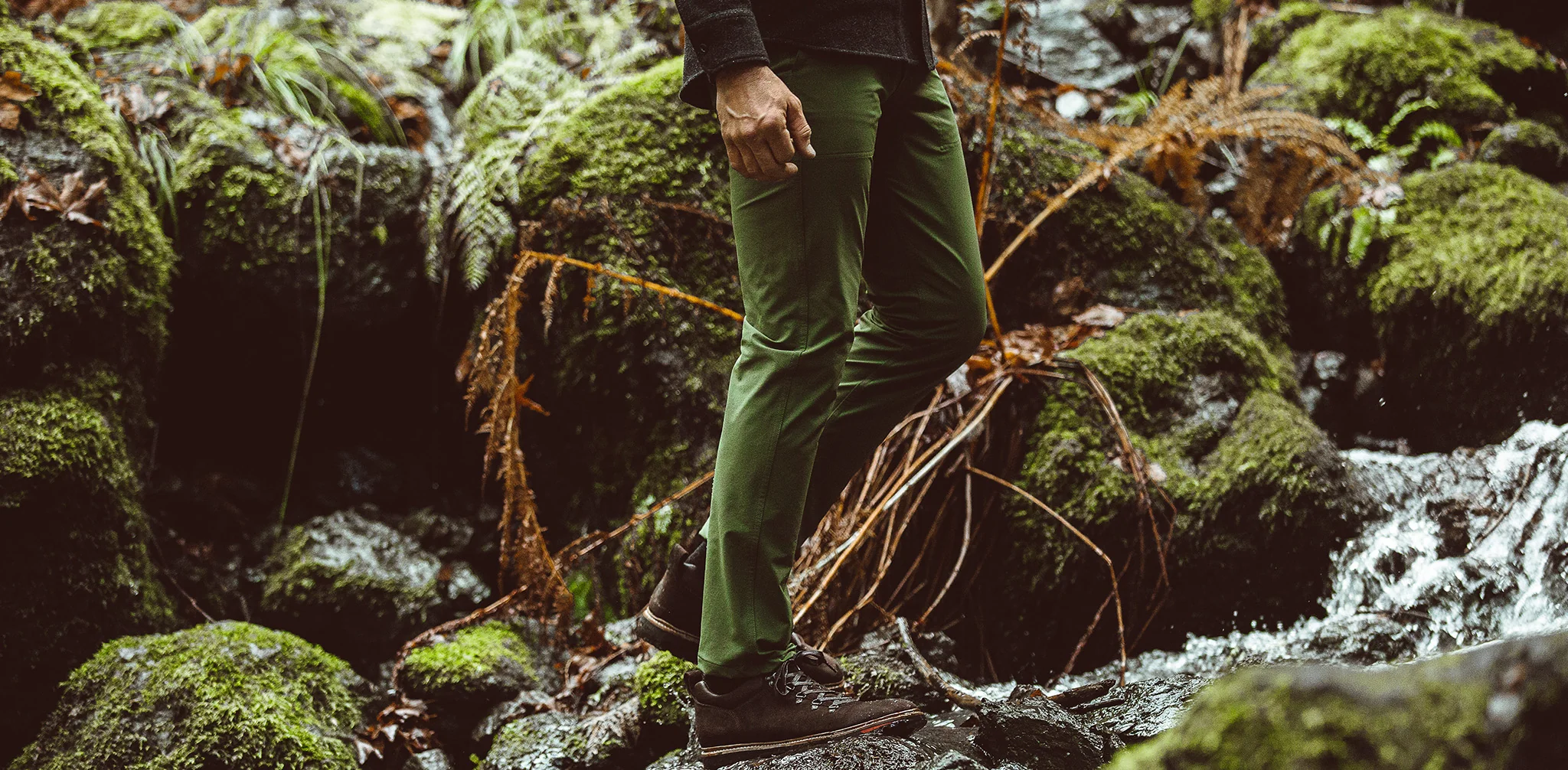 The Alpine Pant in Moss - Image 9