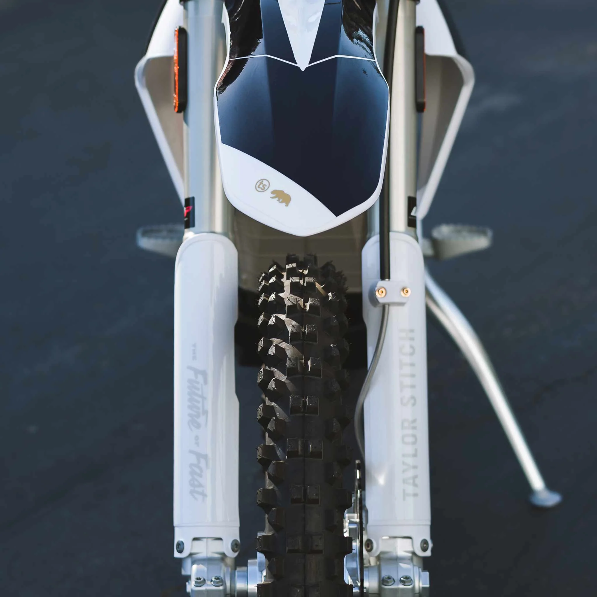 The Alta Motors Redshift EX in Taylor Stitch Custom - Image 10