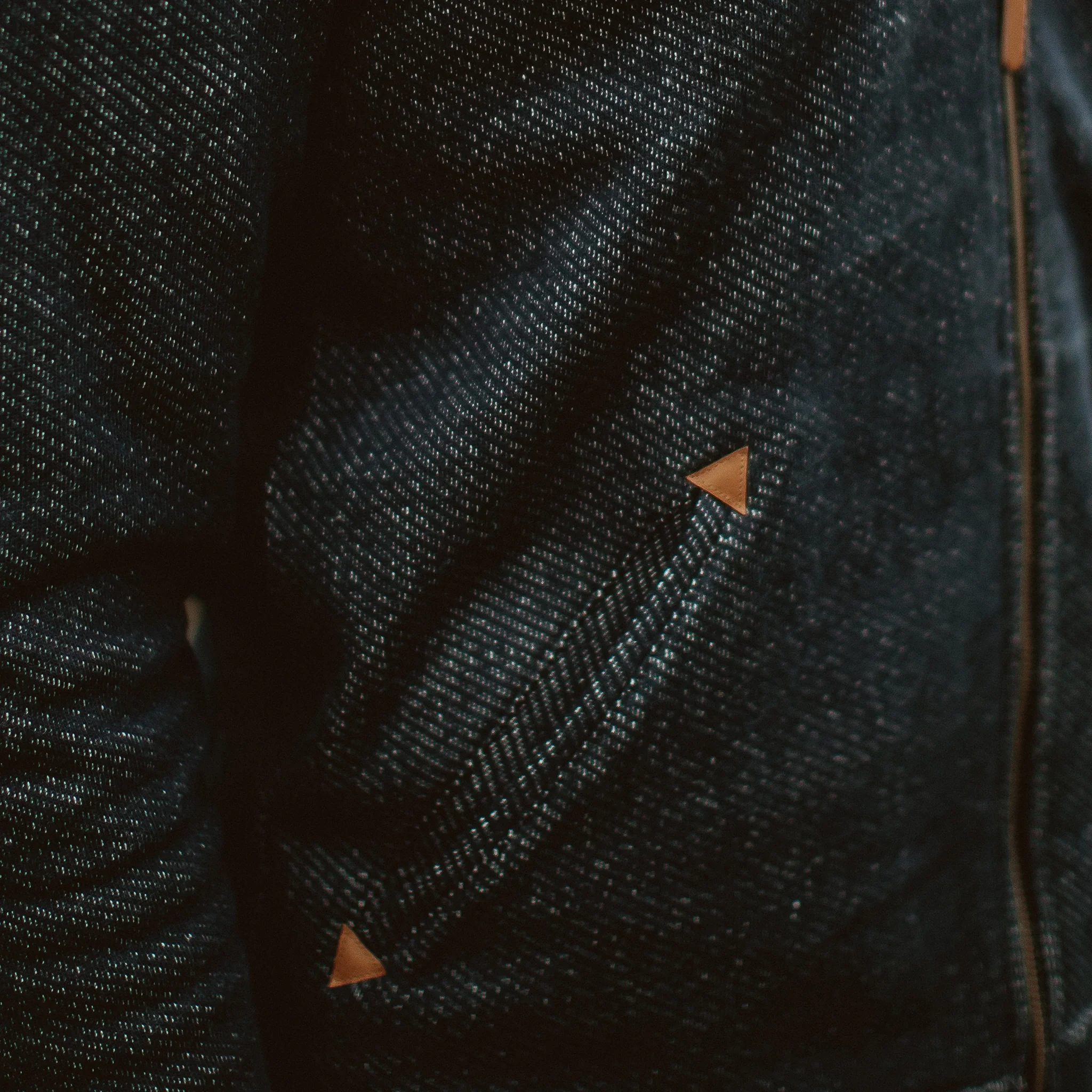 The Après Hoodie in Navy - Image 11