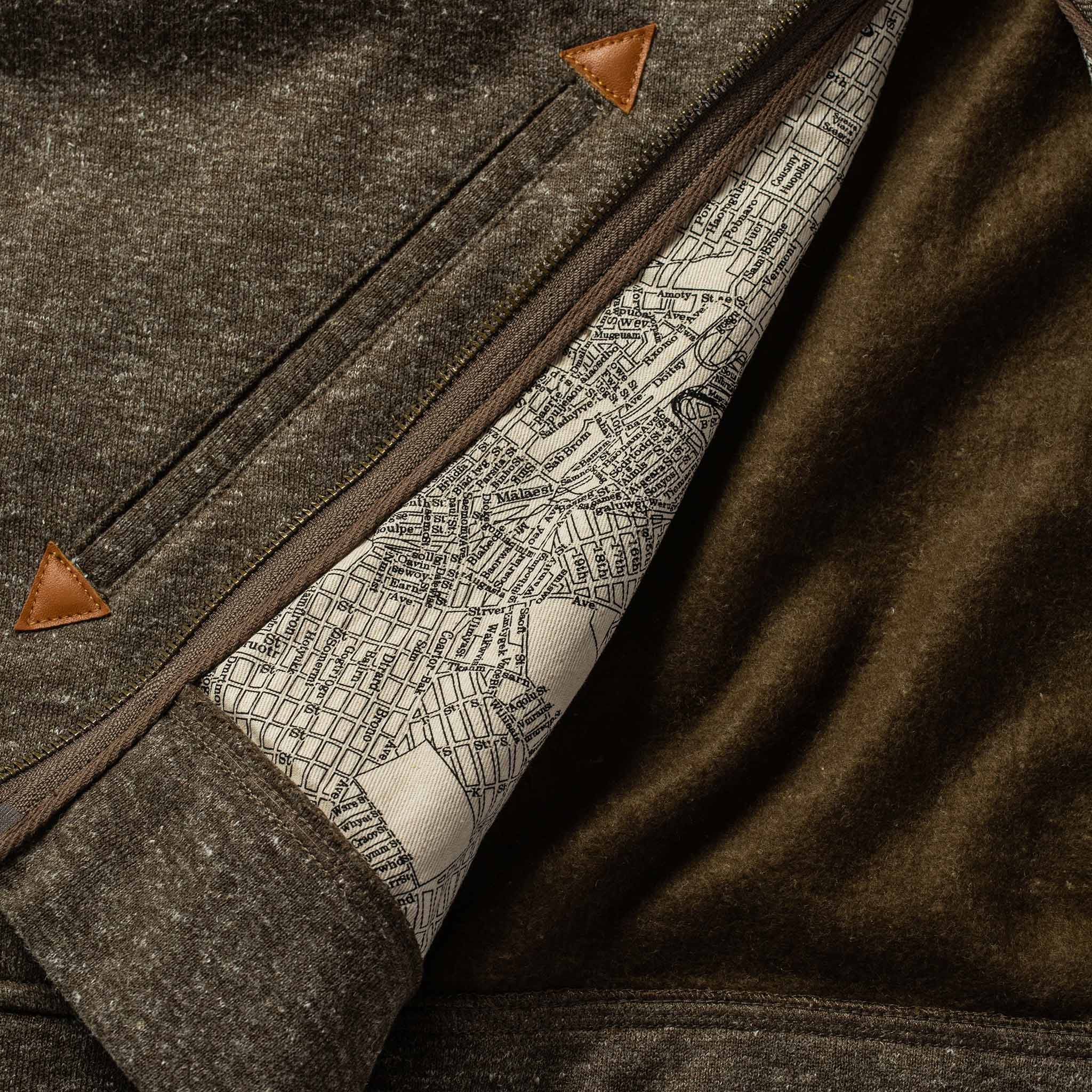 The Après Hoodie in Olive Hemp Donegal - Image 9