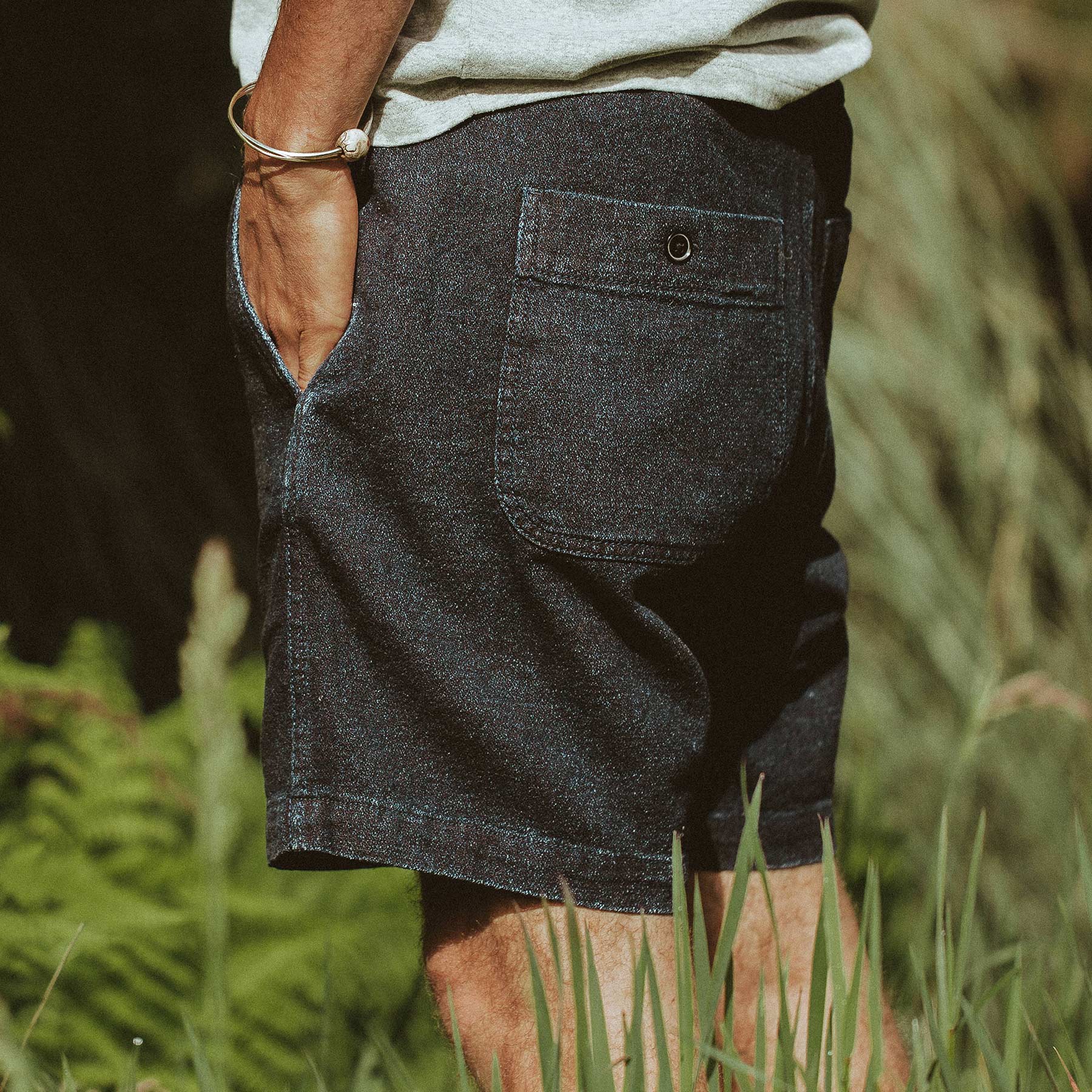 The Après Short in Indigo Crepe - Image 3