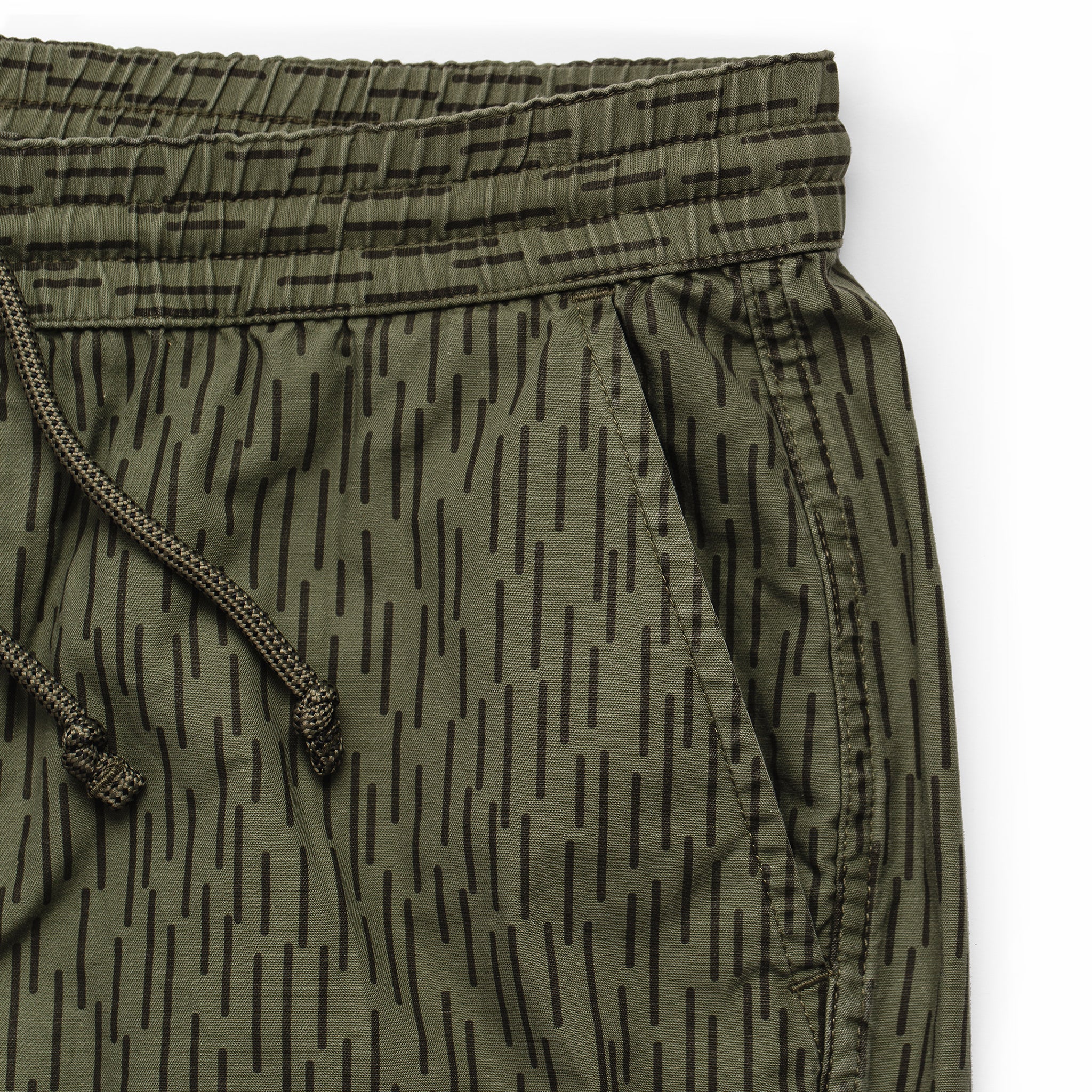 The Après Short in Rain Drop Camo - Image 12