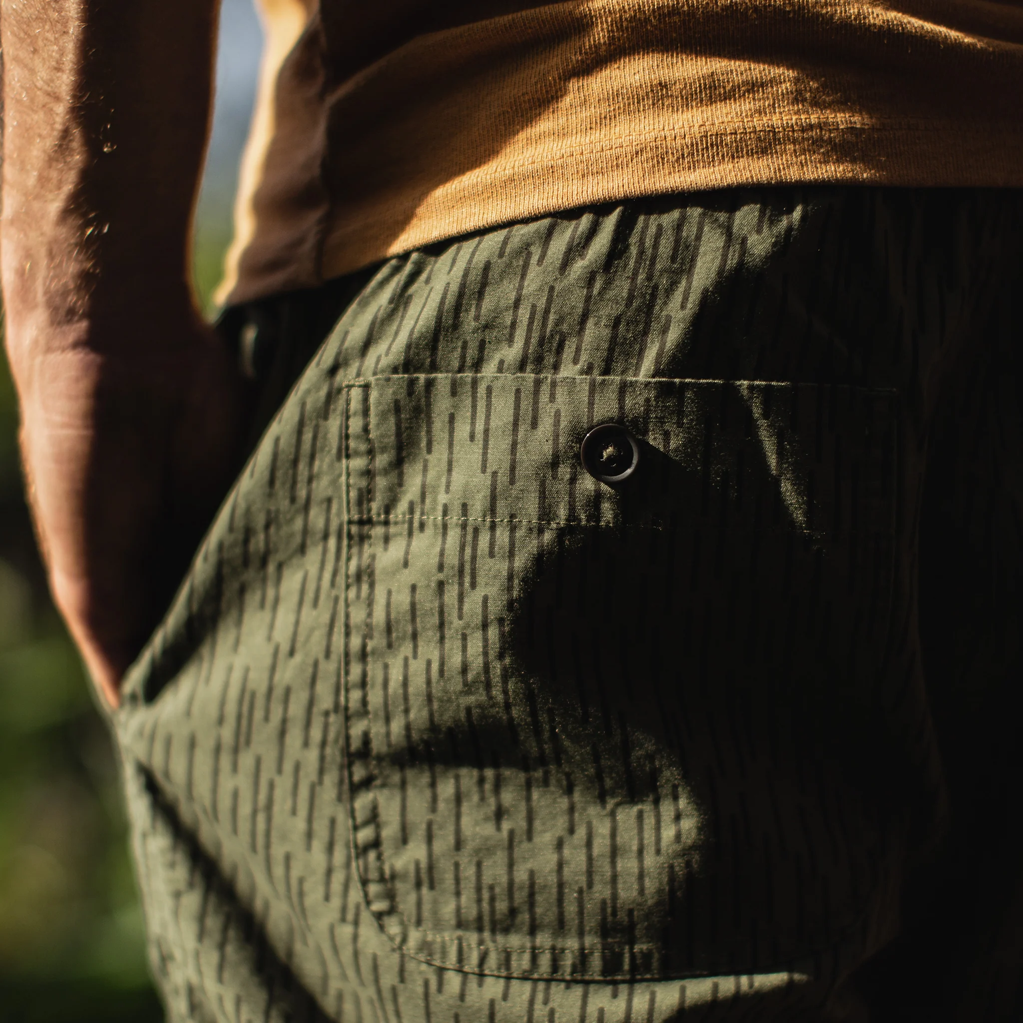 The Après Short in Rain Drop Camo - Image 4