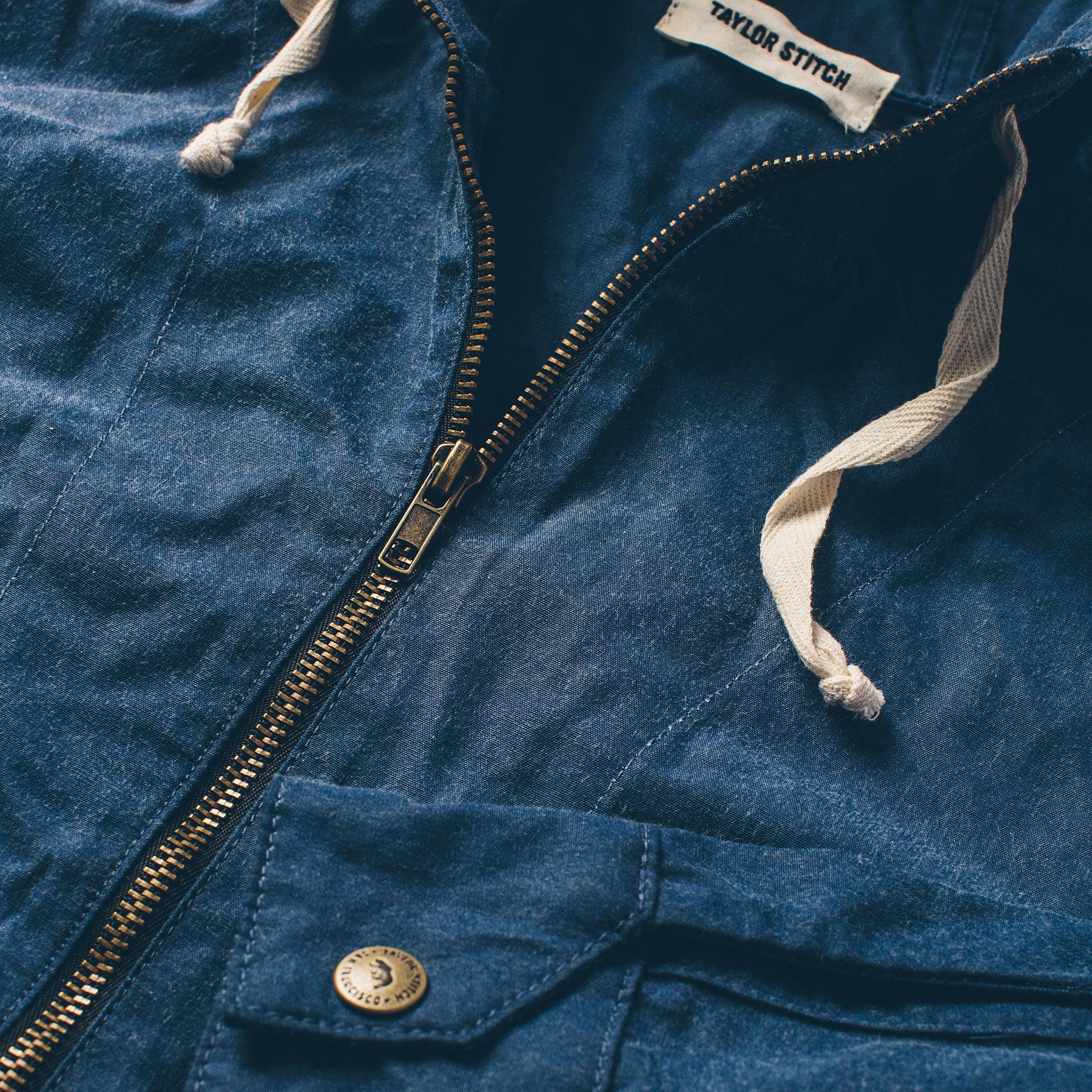 The Beach Jacket in Indigo Chambray - Image 7