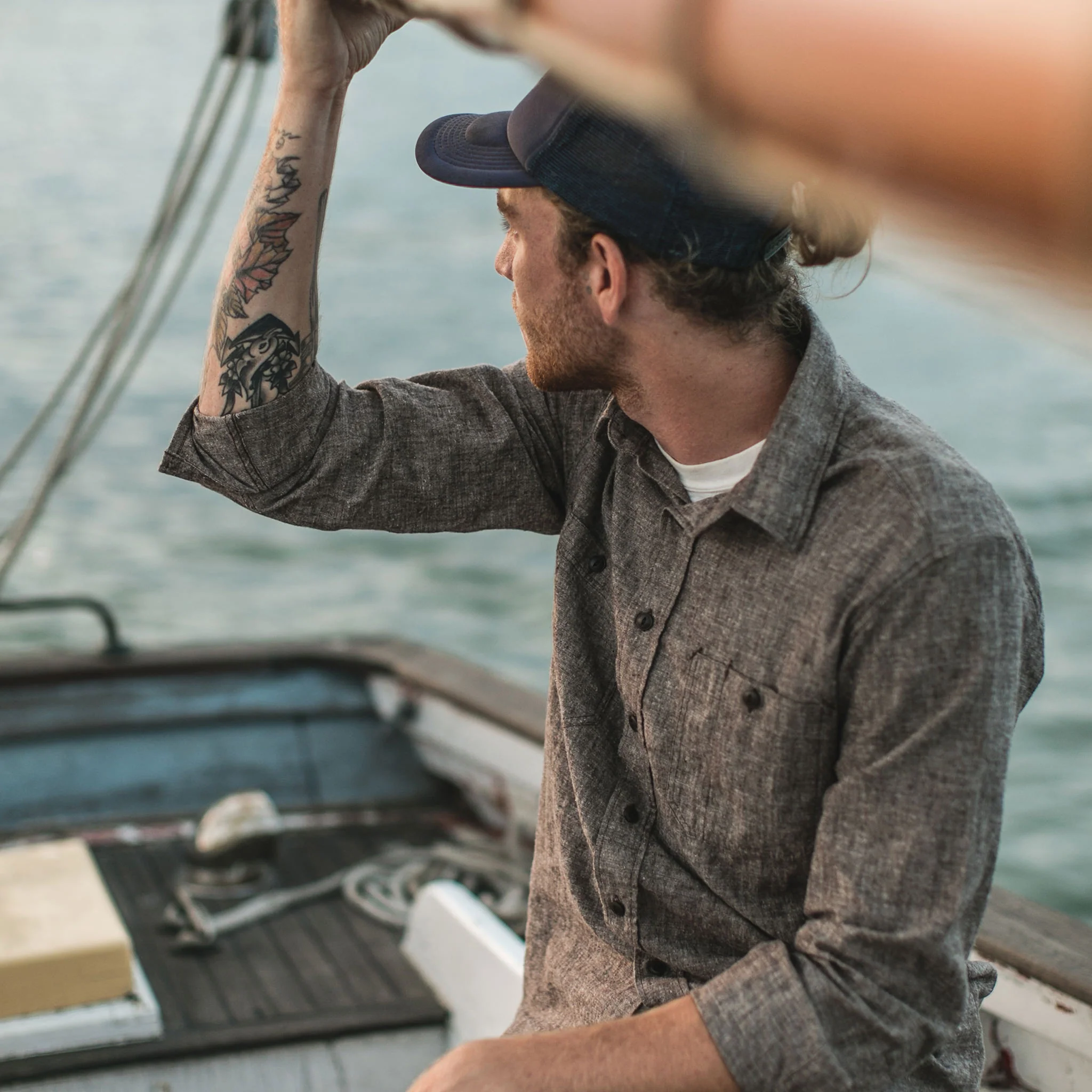 The California in Brown Hemp Chambray - Image 4